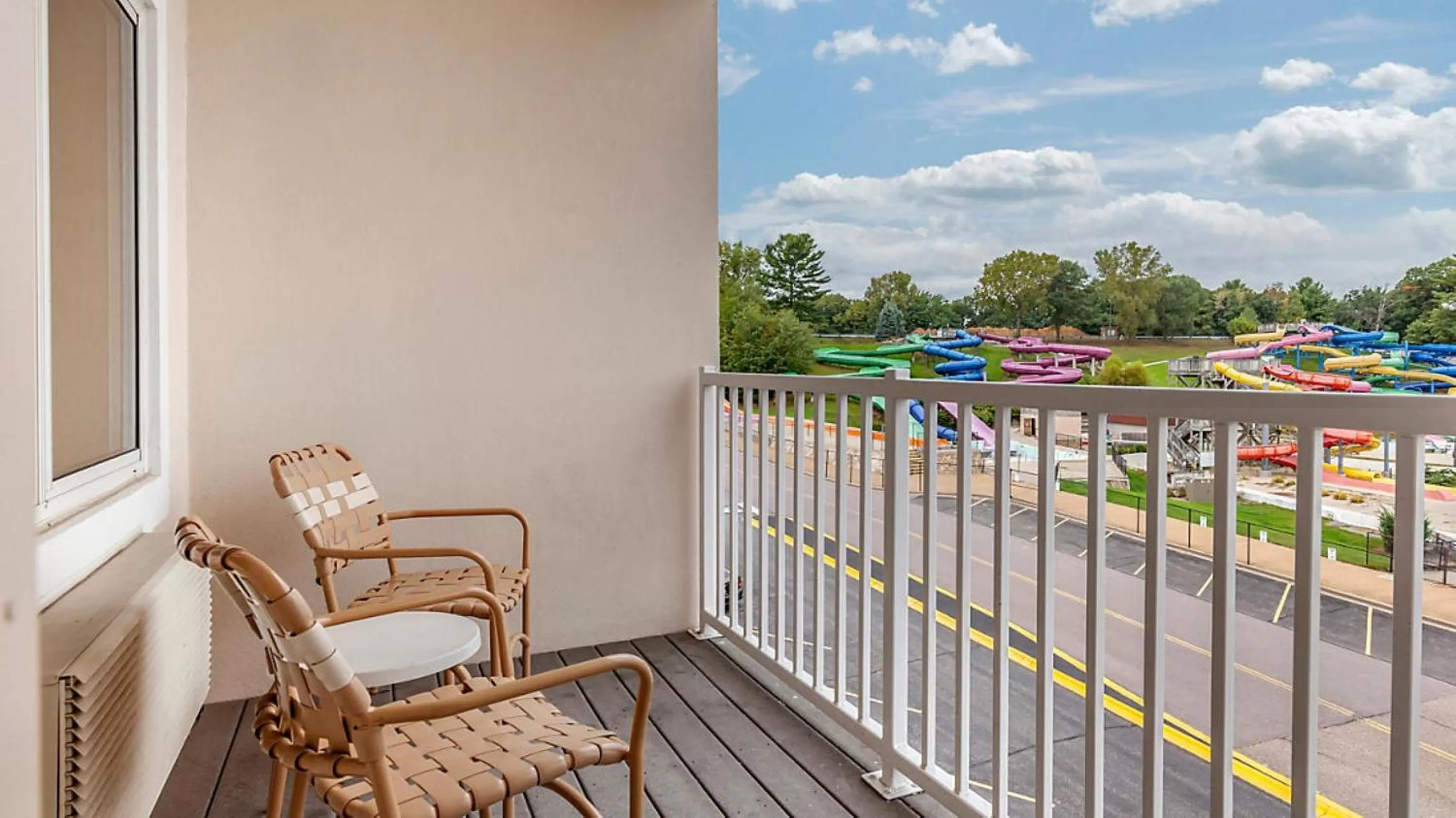 Balcony/Terrace in Bluegreen Vacations Odyssey Dells Resort
