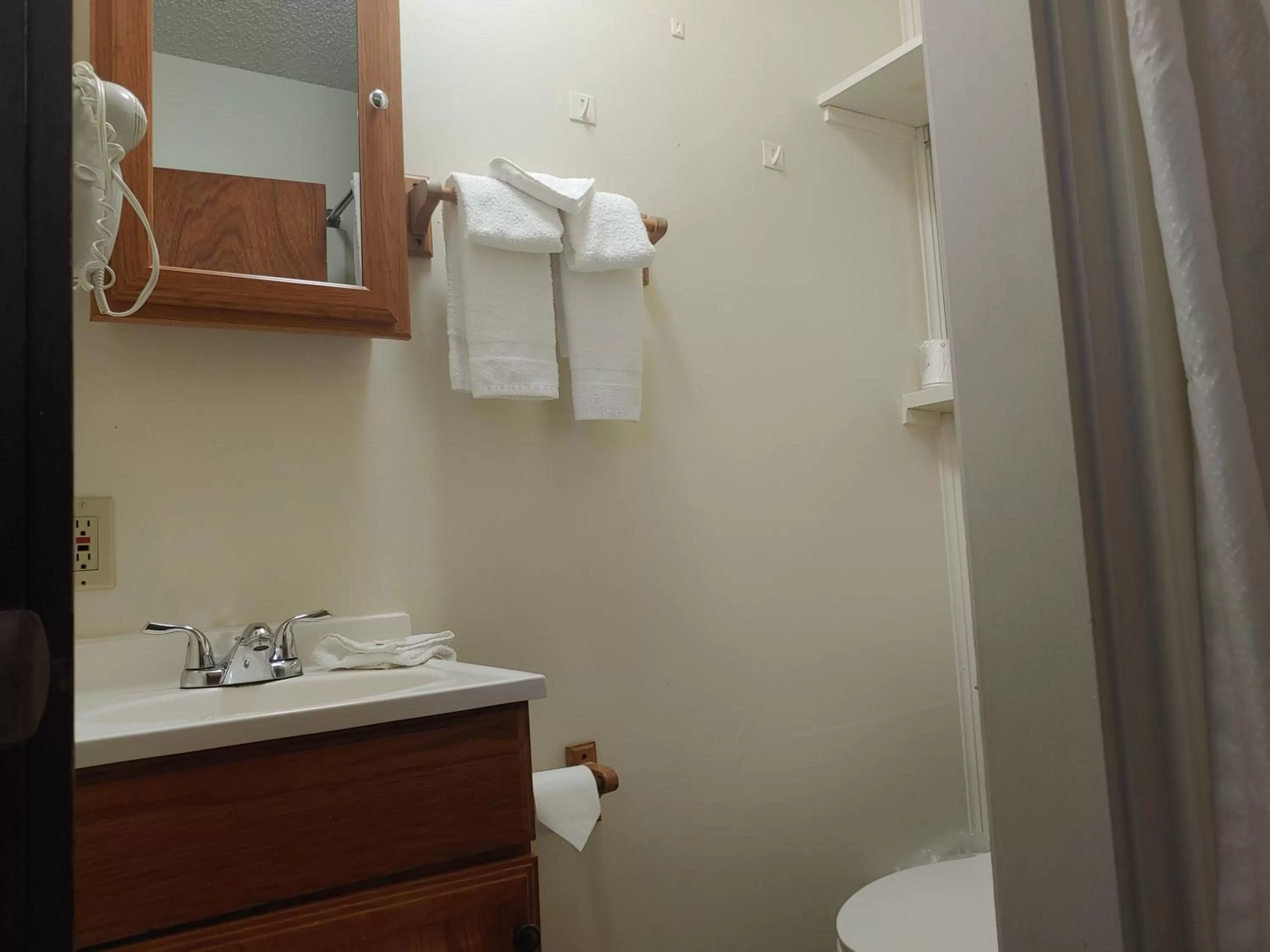 The Dublin House Motel