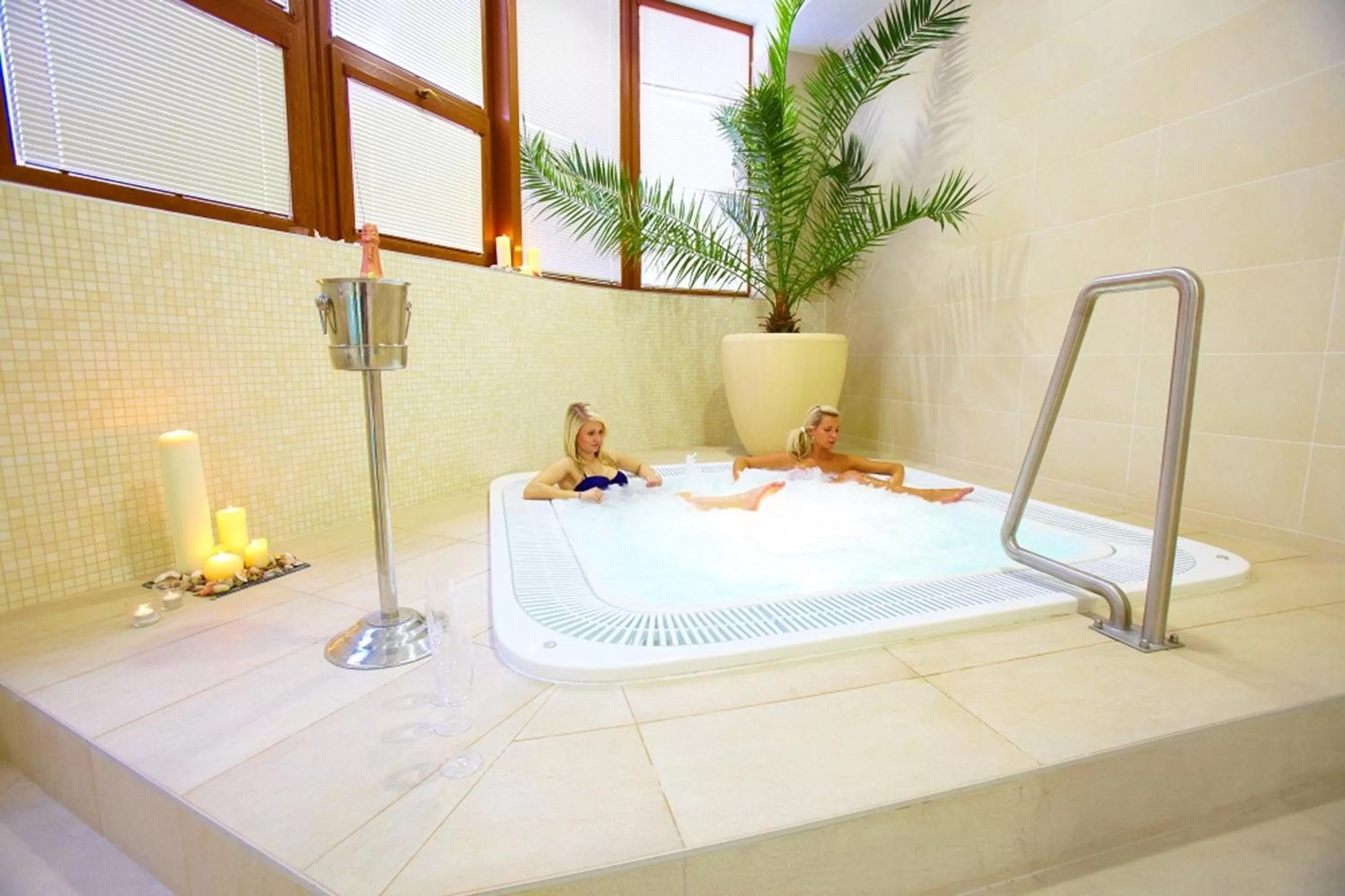 Spa and wellness centre/facilities, Bathroom in Hotel Sladovna