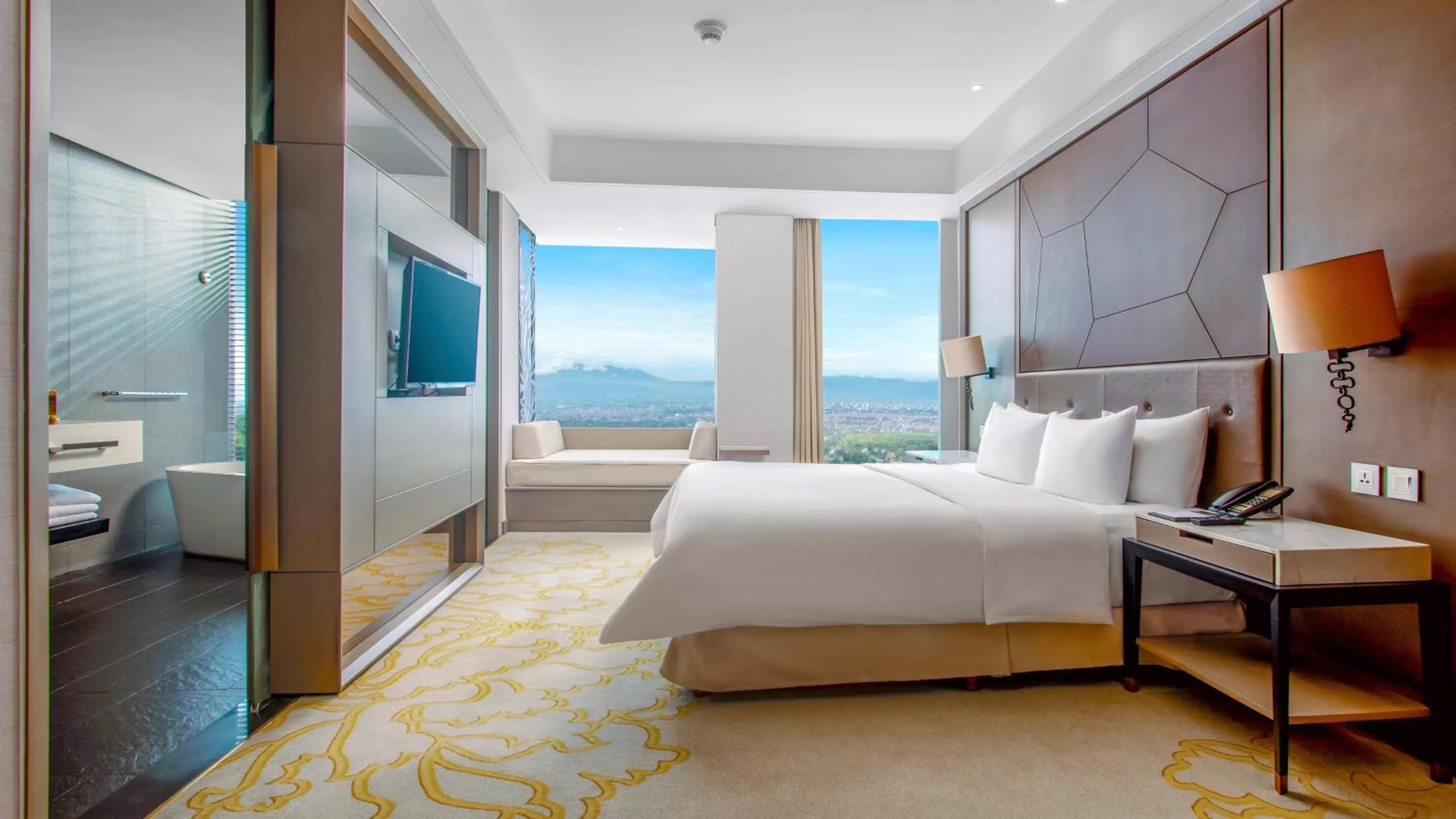 Photo of the whole room, Bed in InterContinental Bandung Dago Pakar by IHG