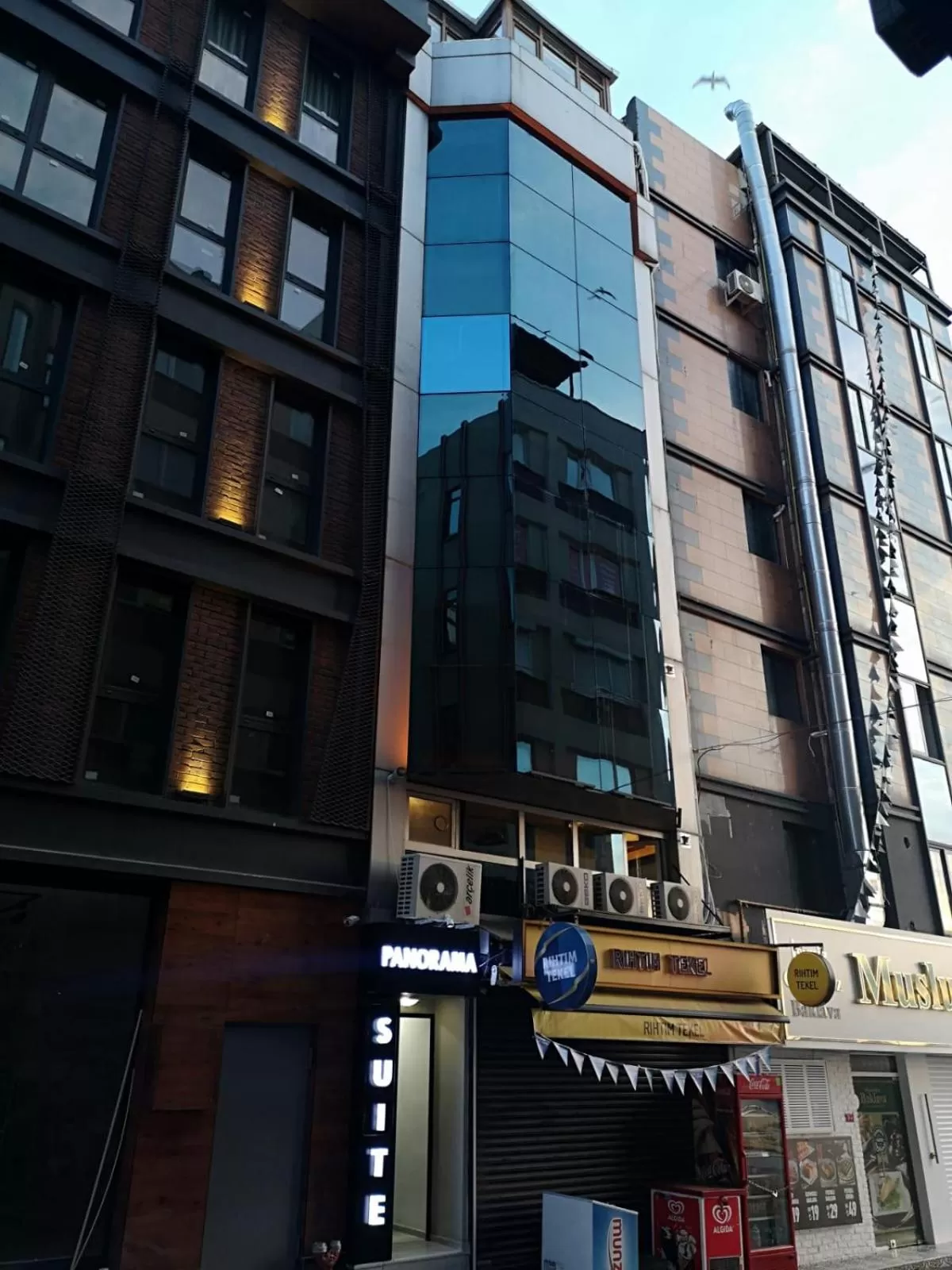 Property Building in Panorama Suite