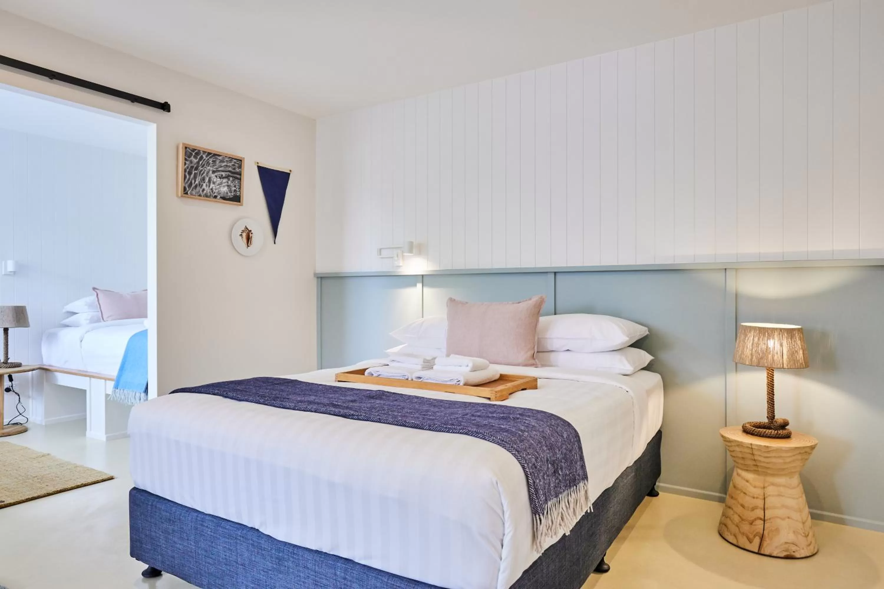 Bedroom, Bed in The Blue Water Motel