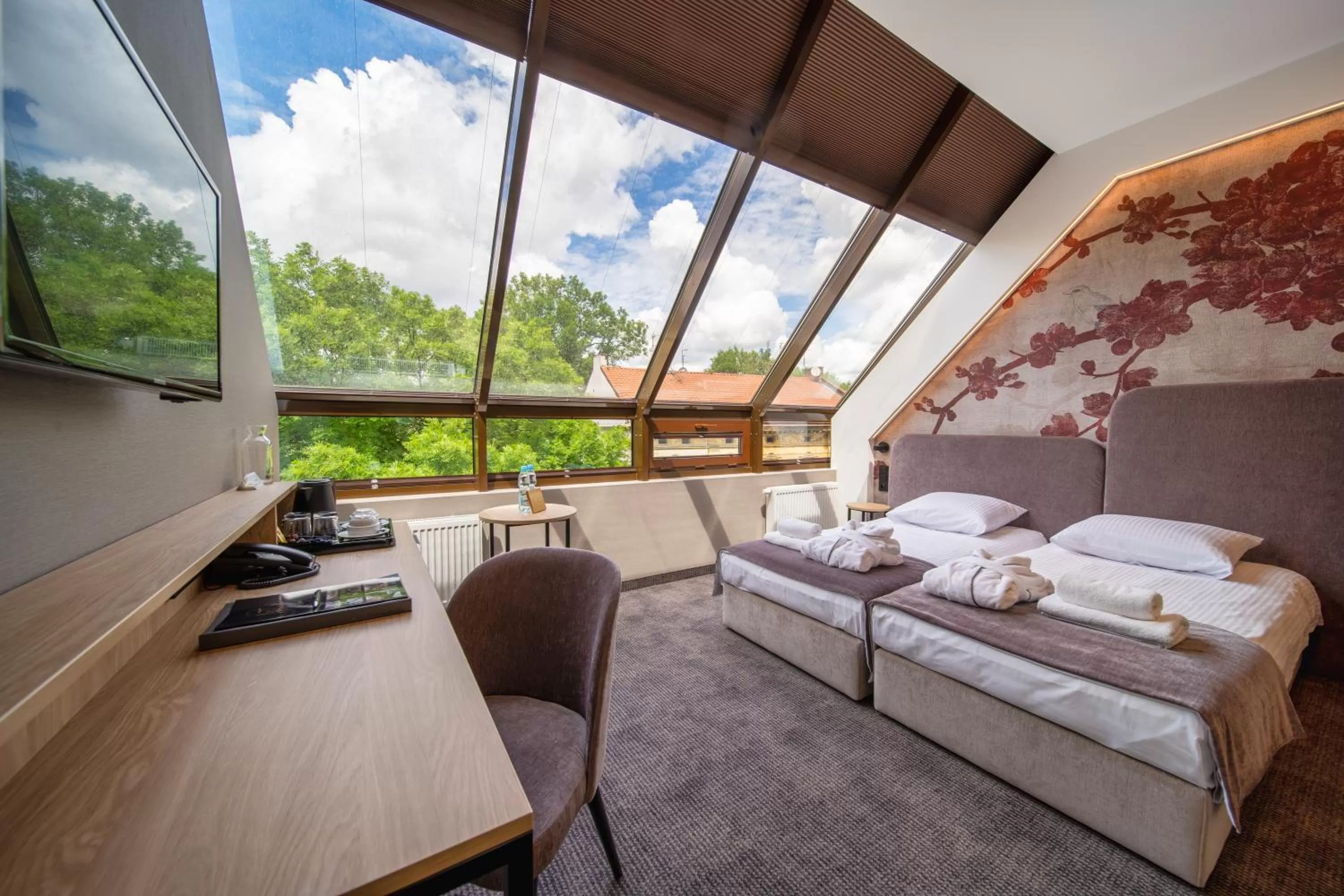 Bed in Hotel Alexander