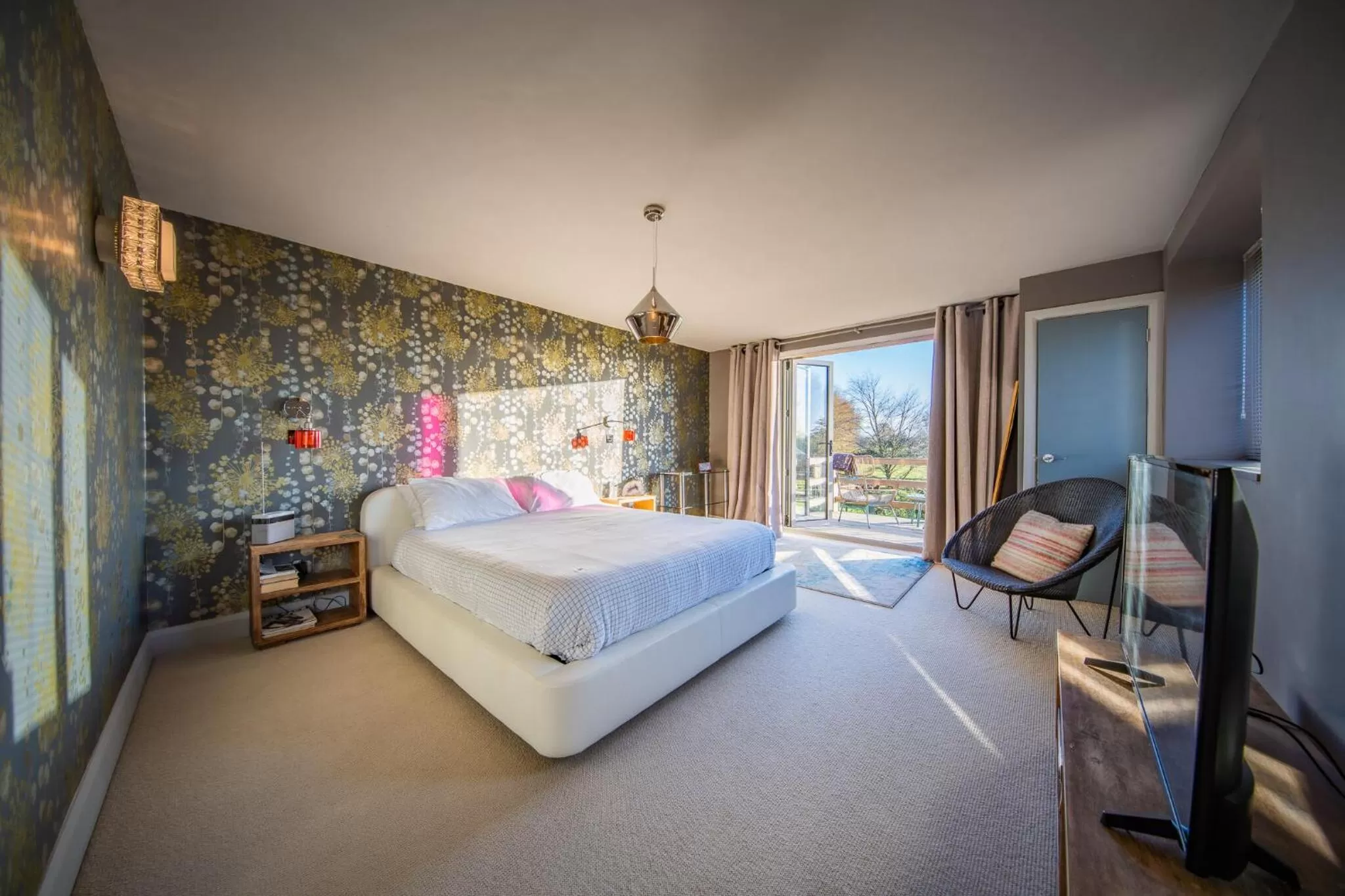 Bedroom, Bed in The Sheppey