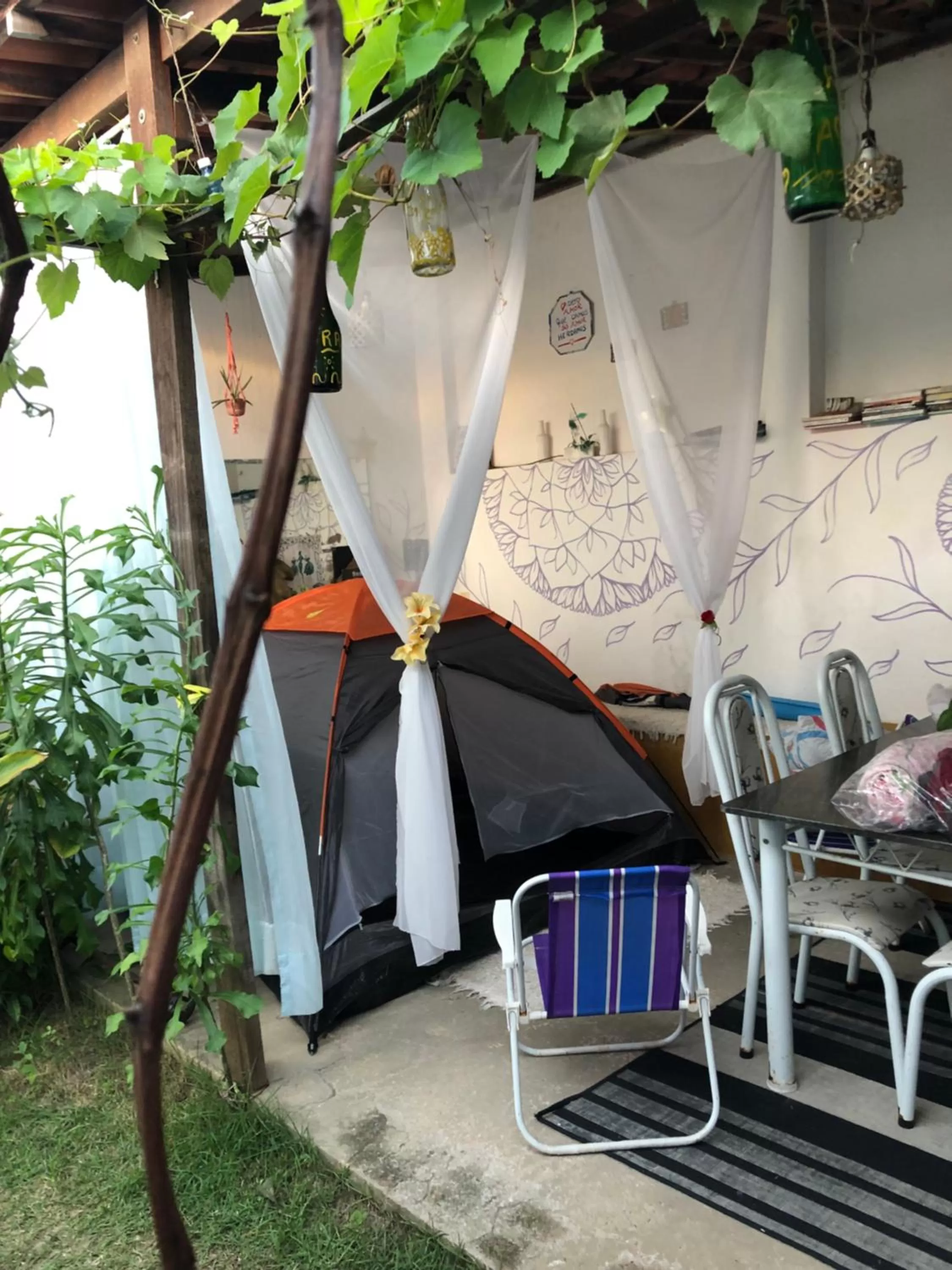 Property building in Hostel Das Canárias