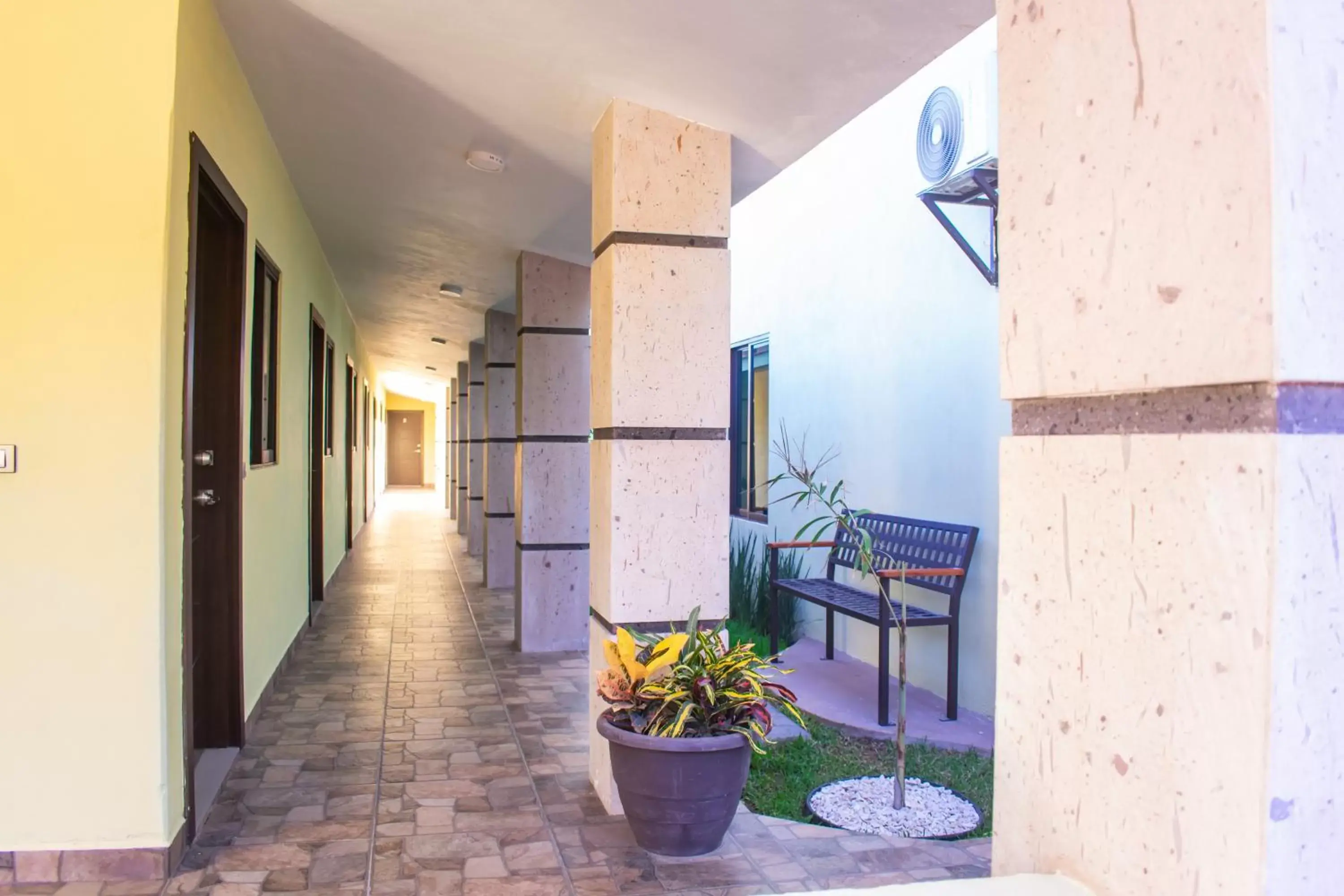 Budget Double Room in Hotel EL MILAGRO Budget Double Room in Hotel EL MILAGRO