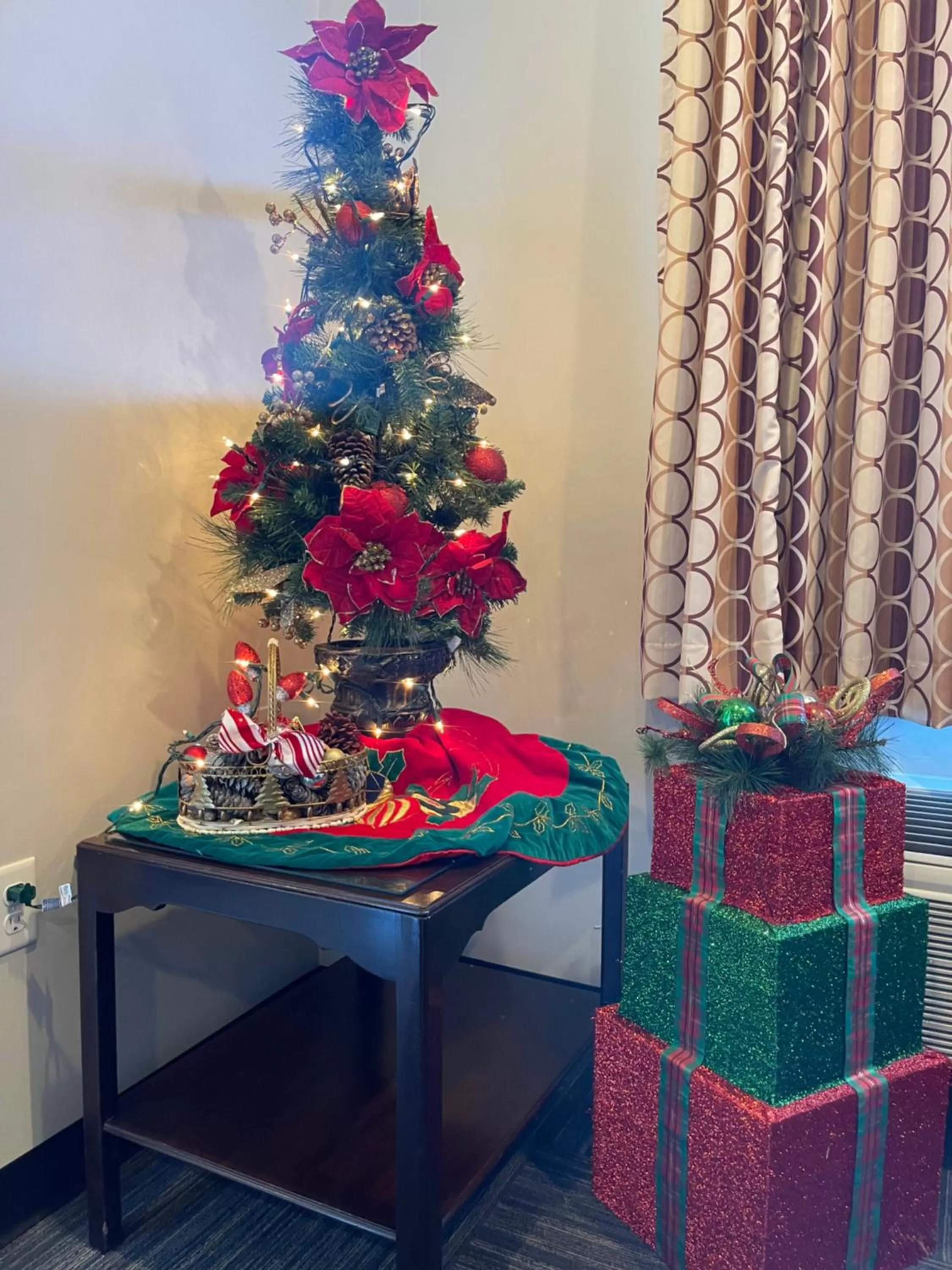 Decorative detail in Brinton Suites