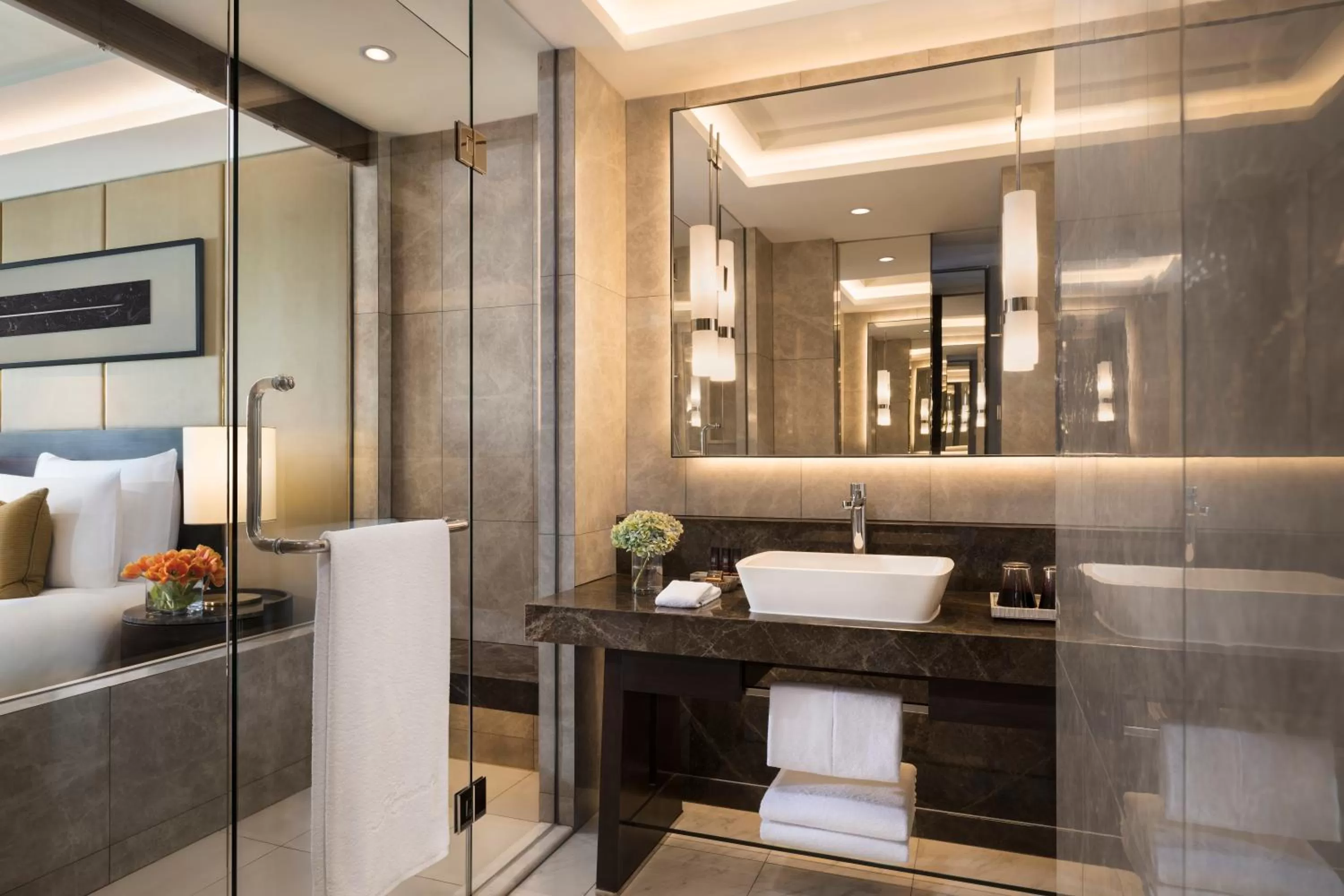 Shower in Siam Kempinski Hotel Bangkok