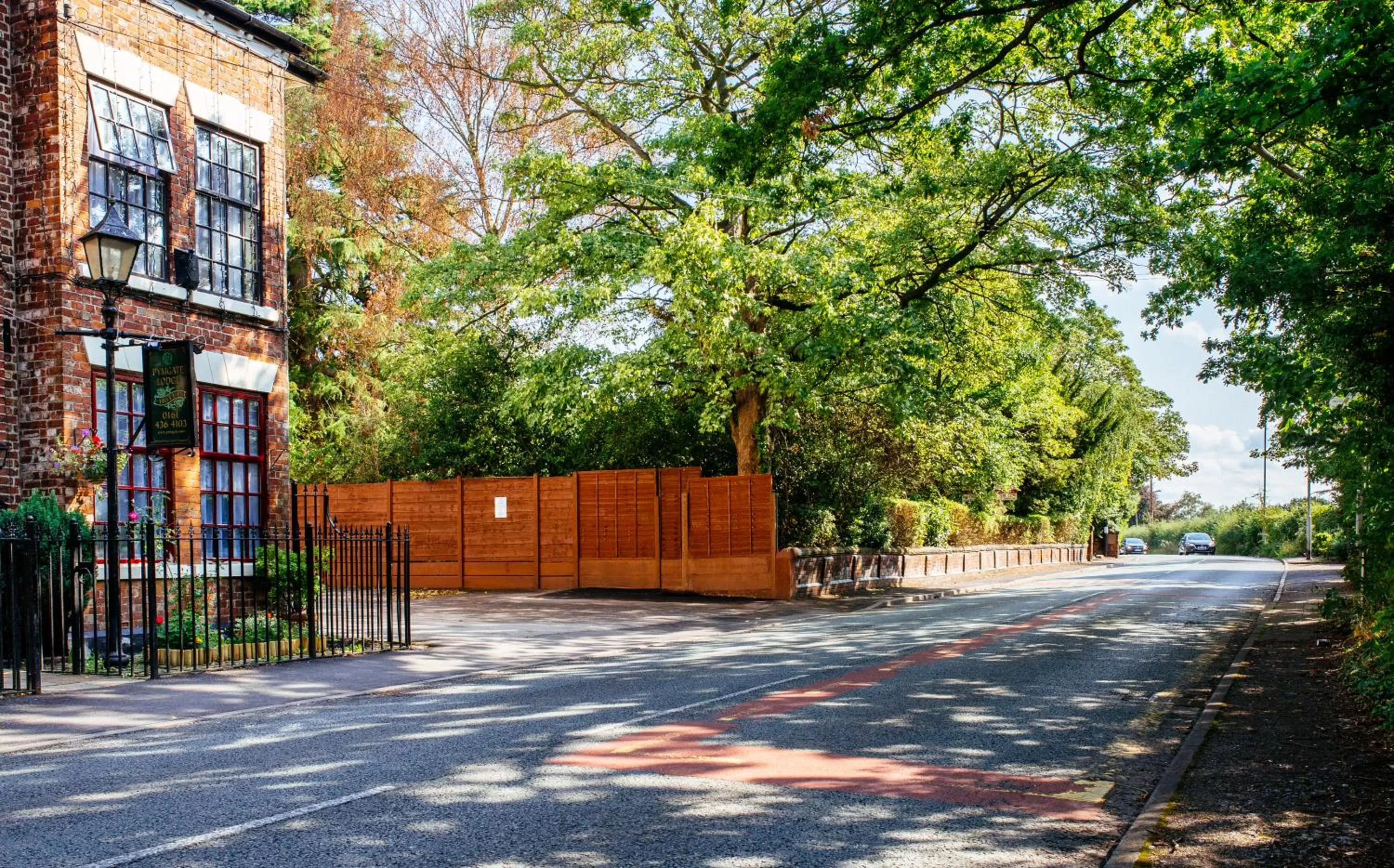 Property building in Pymgate Lodge Hotel Manchester Airport