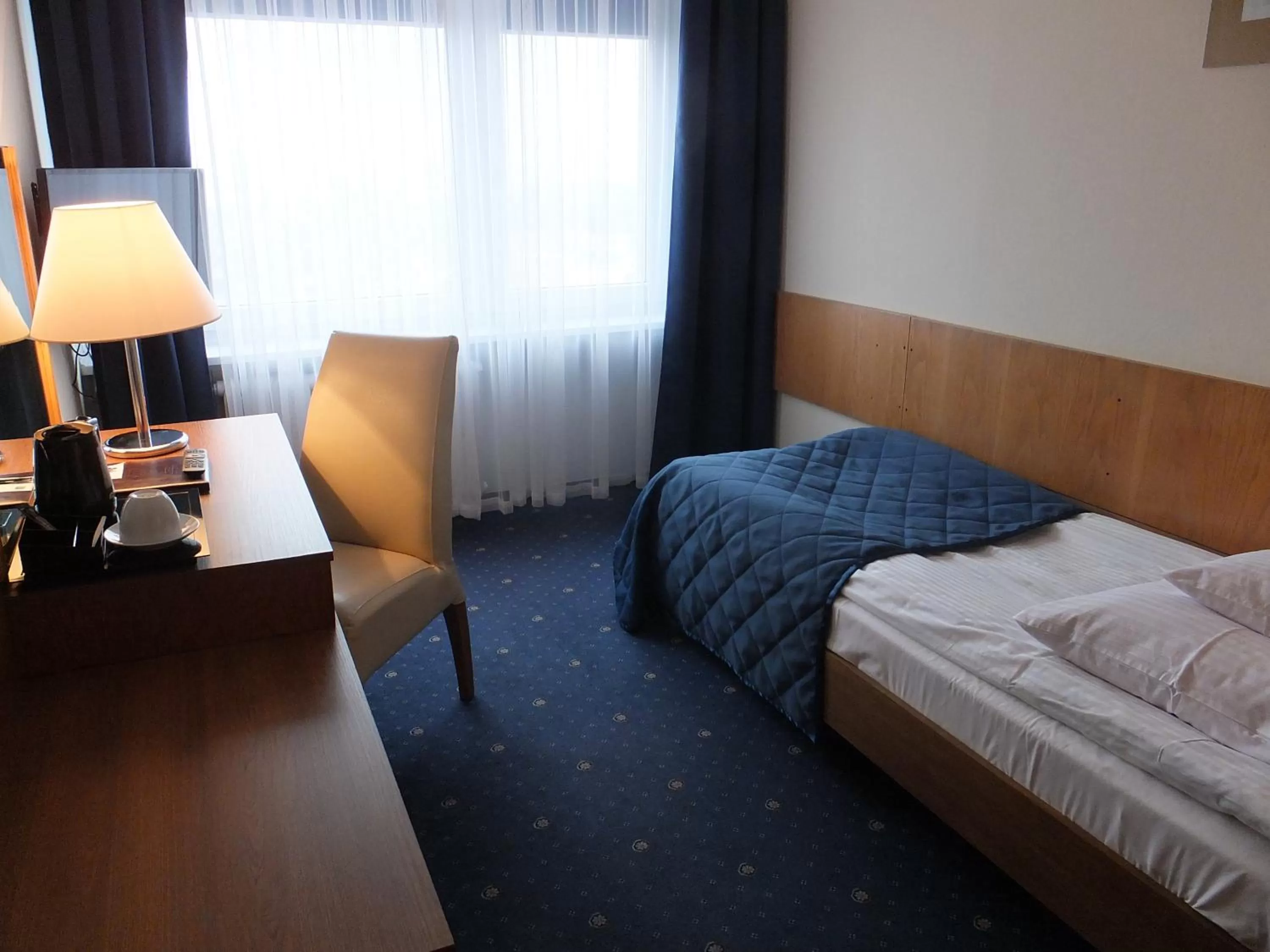 Bed in Hotel Gromada Pila