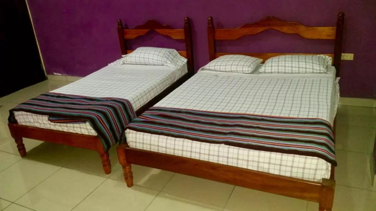 Bed in Hotel & Hostal Yaxkin Copan