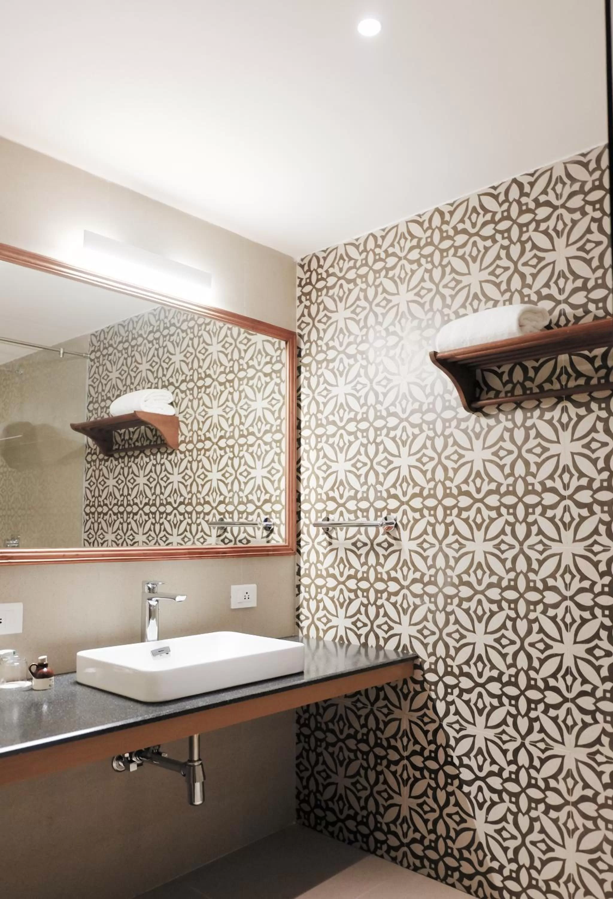 Bathroom in Rockholm at the Light House Beach