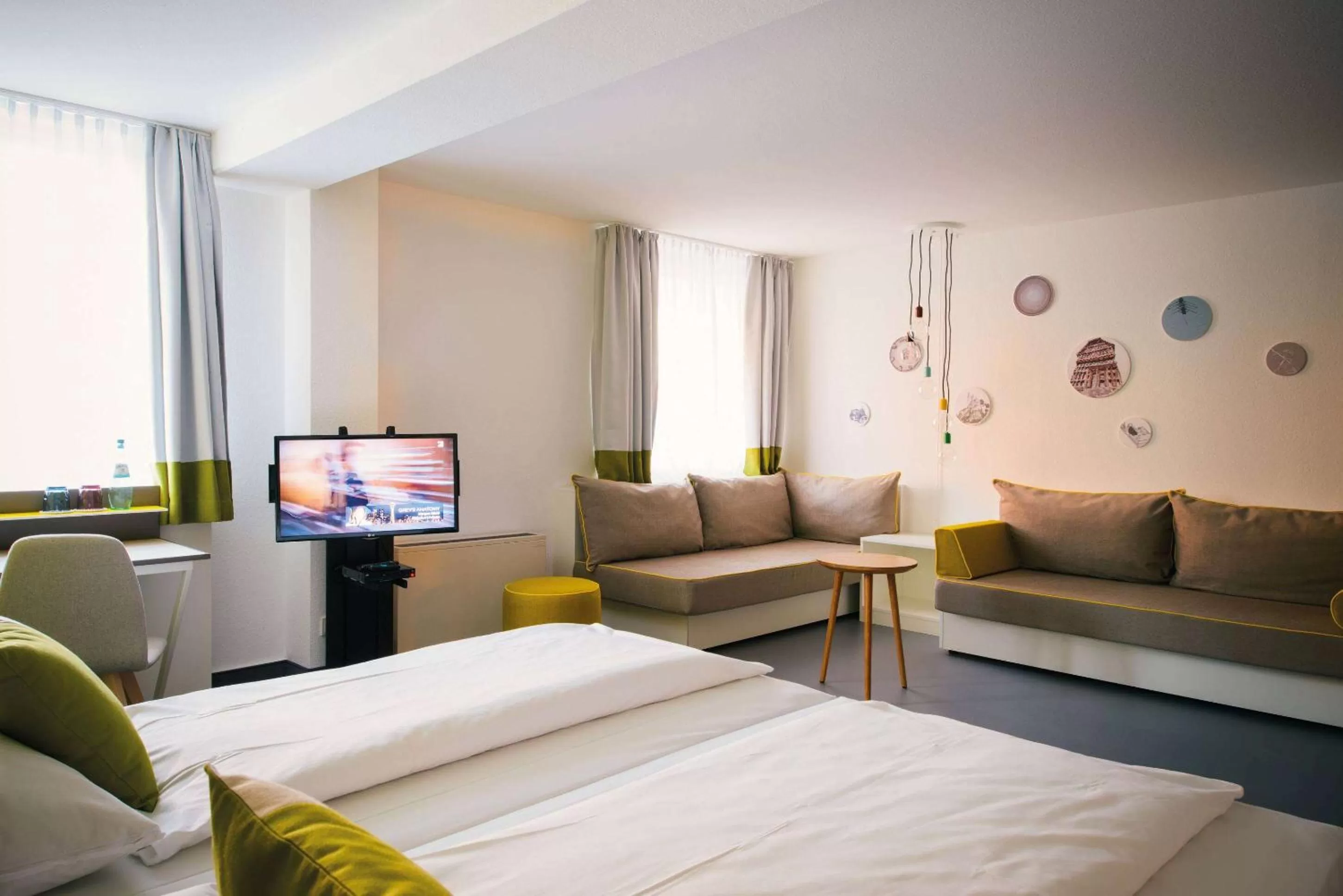Photo of the whole room, Bed in Vienna House Easy by Wyndham Limburg
