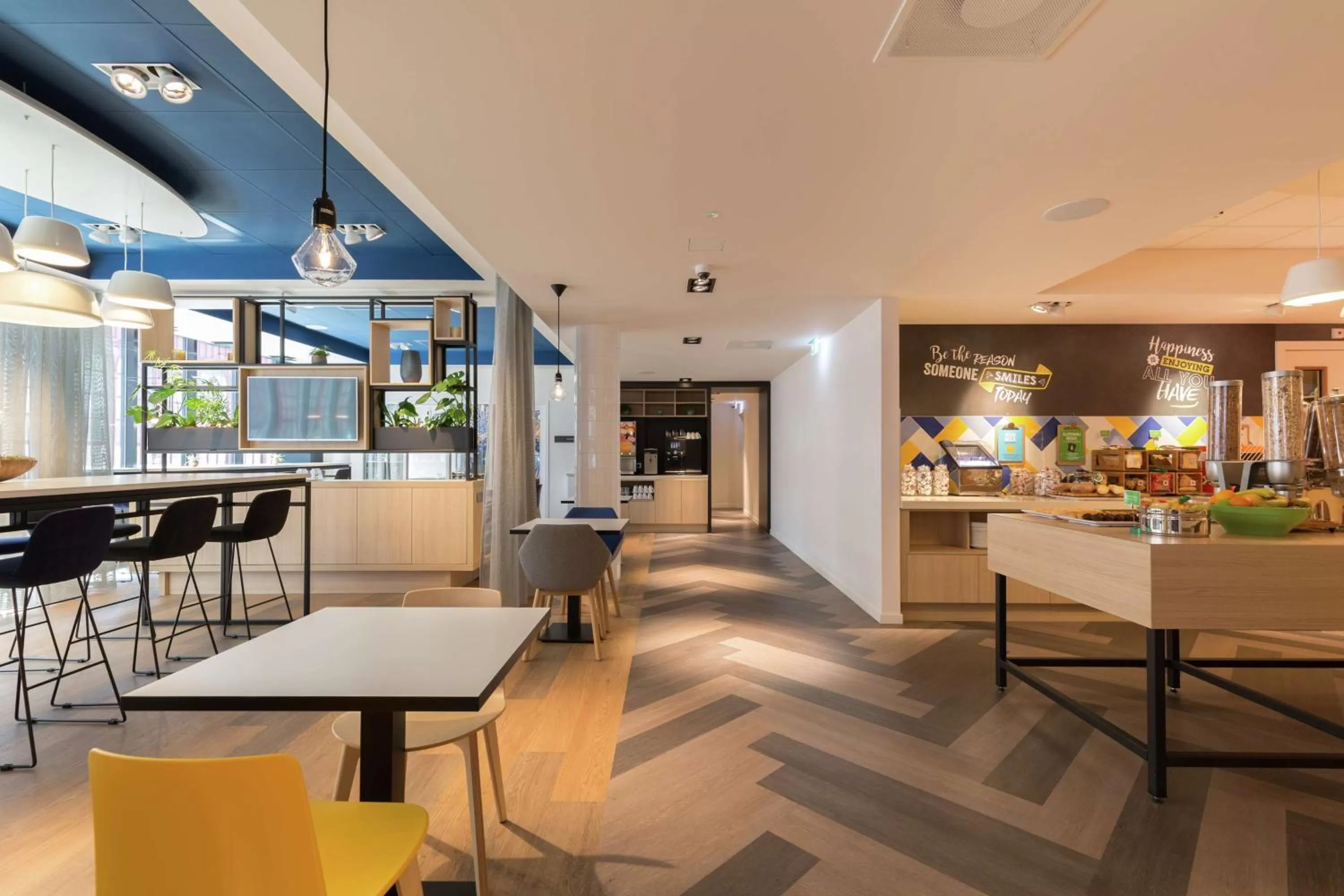 Breakfast in Hampton By Hilton Antwerp Central Station