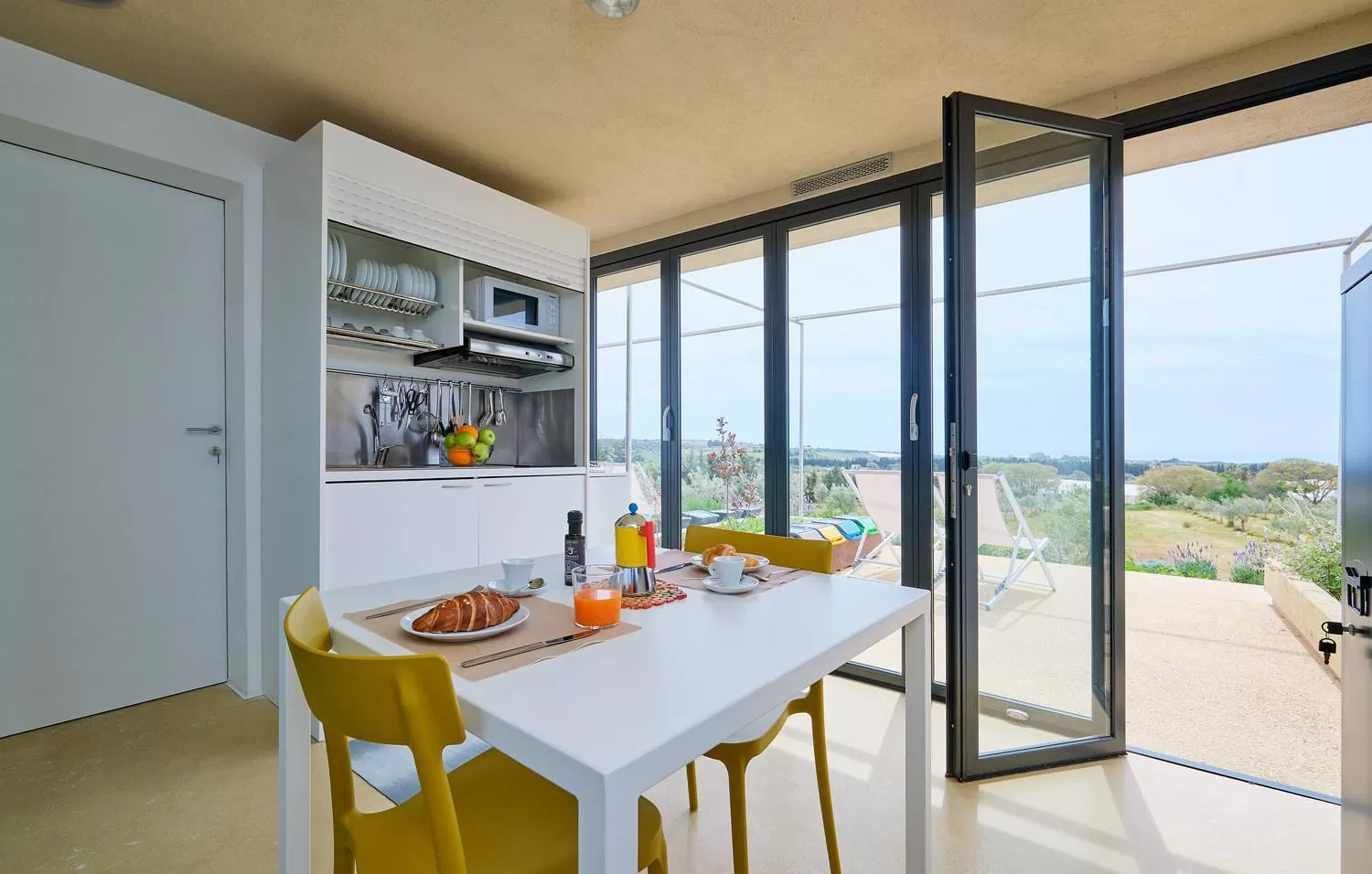 Dining area in Petrantica Resort