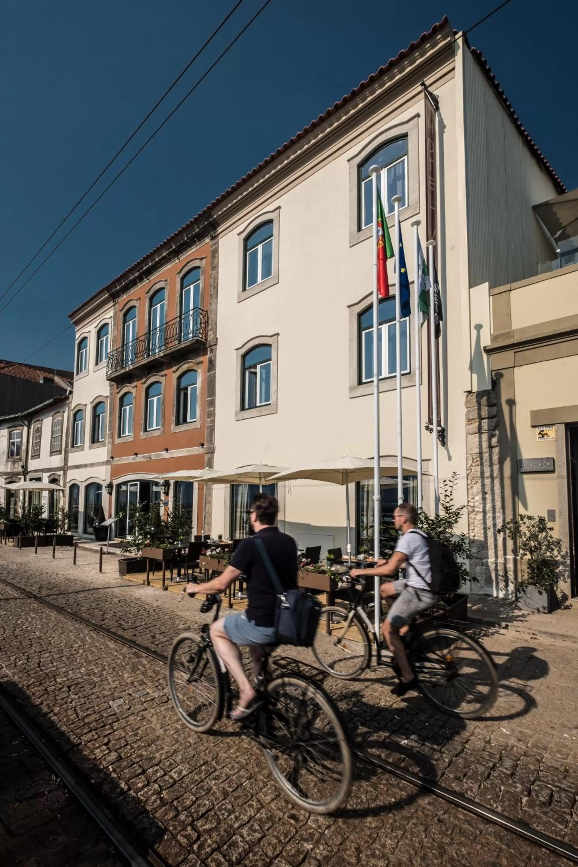 Property building in Vila Gale Porto Ribeira