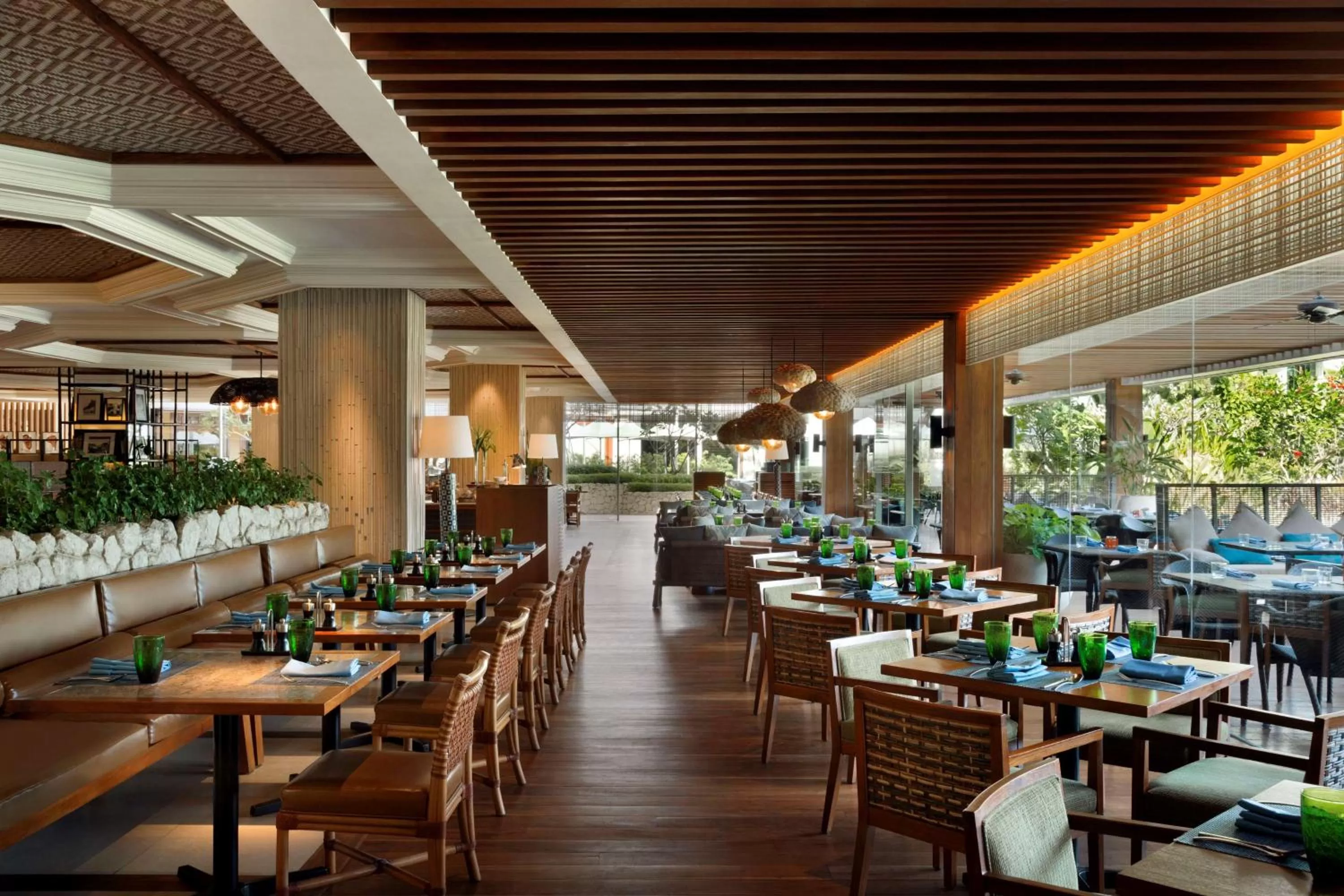 Restaurant/places to eat in Shangri-La Mactan, Cebu