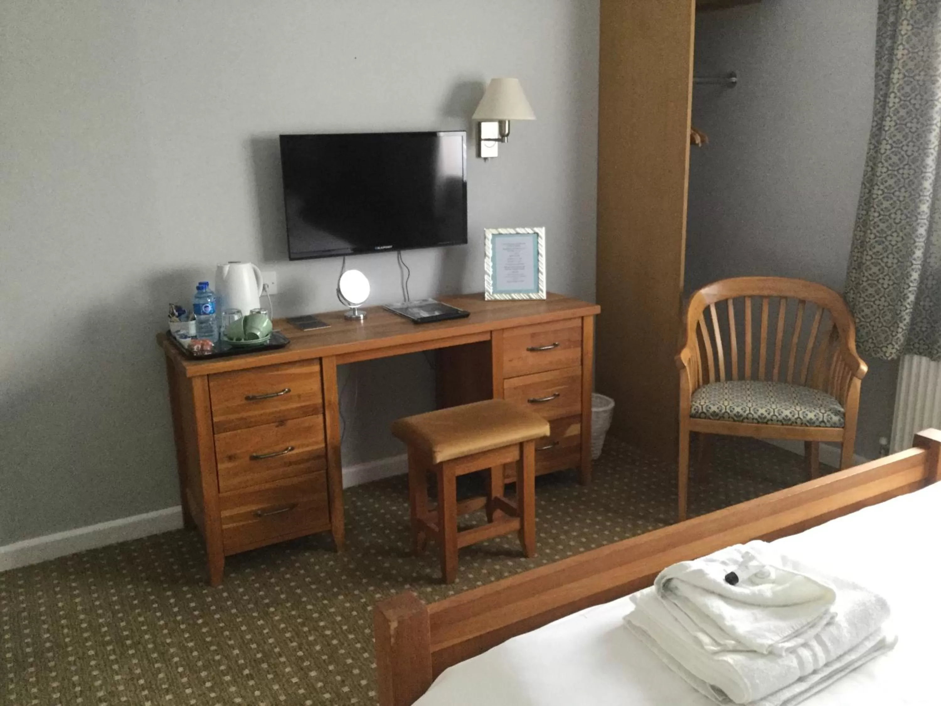 Other, Bed in The Haymaker Inn