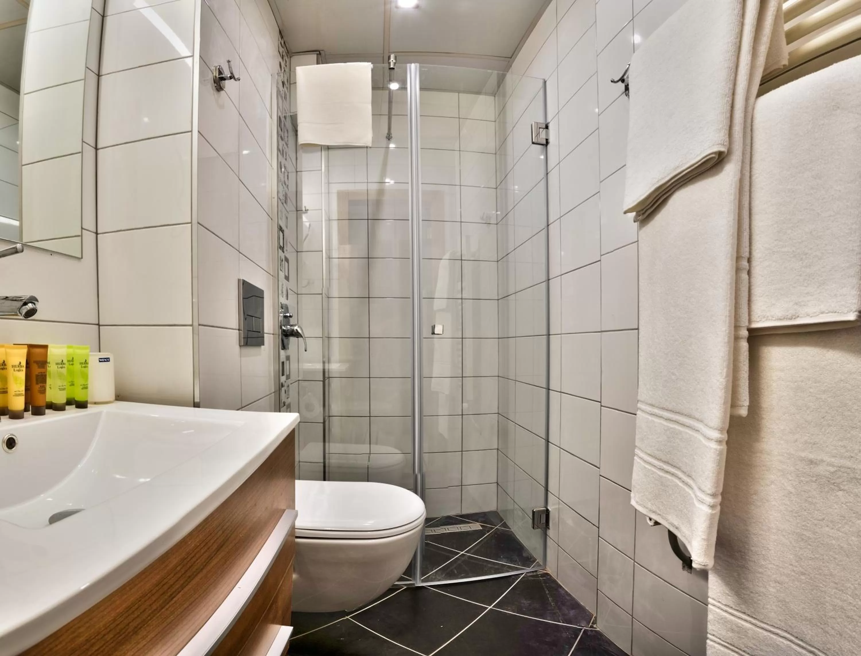 Bathroom in Hotel Perfect