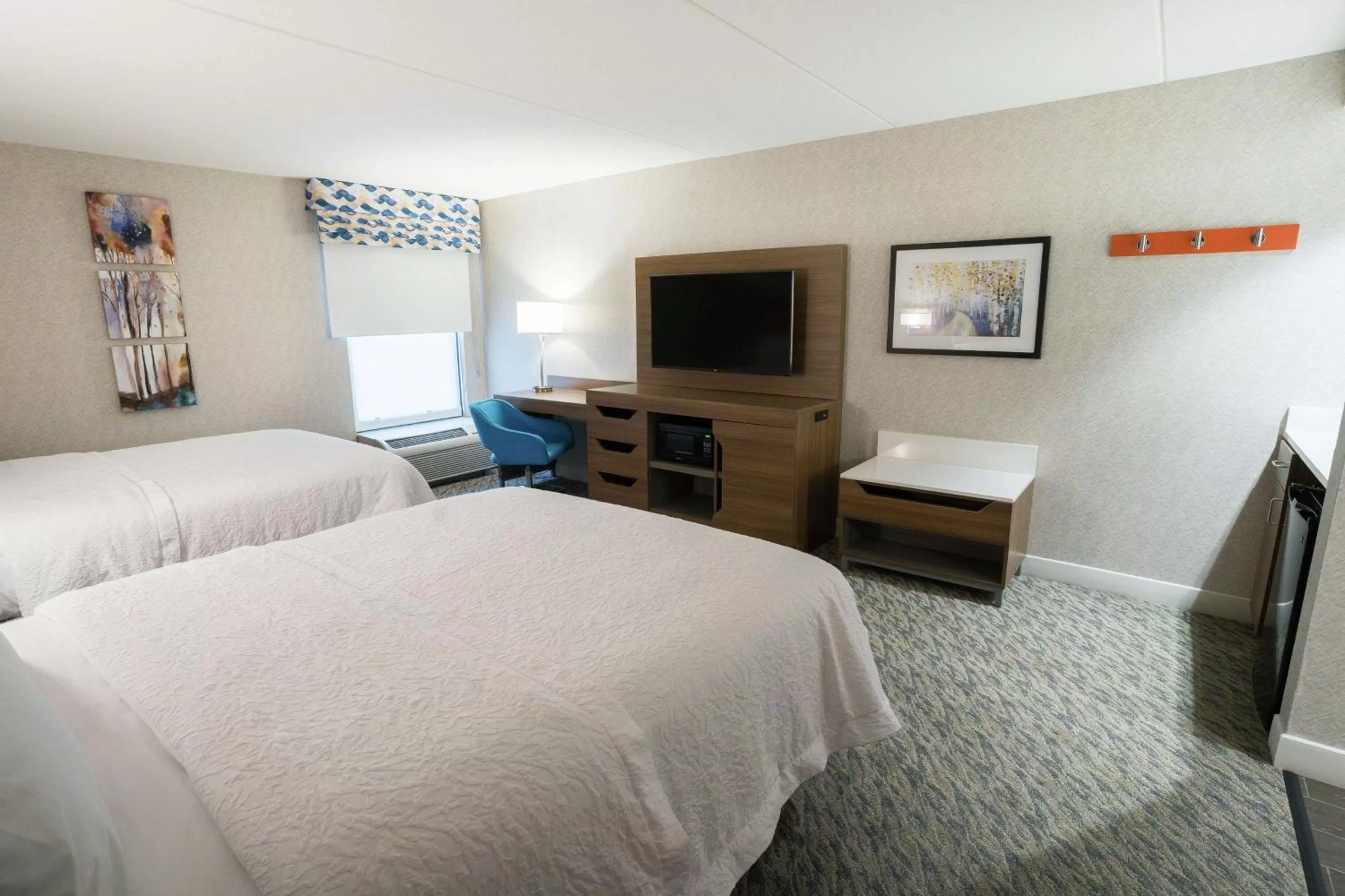 Bedroom, Bed in Hampton Inn Clarks Summit