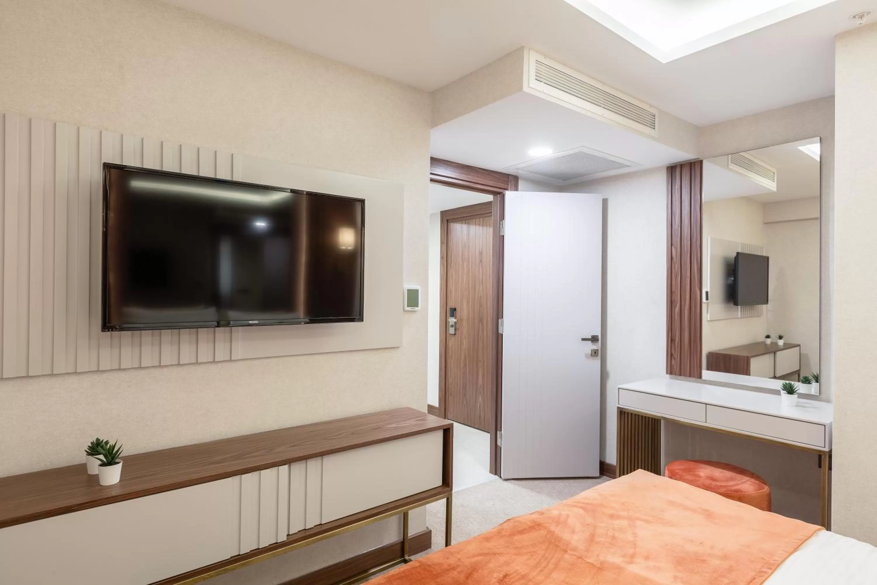 TV and multimedia, Bed in Sherry Suites Karaköy