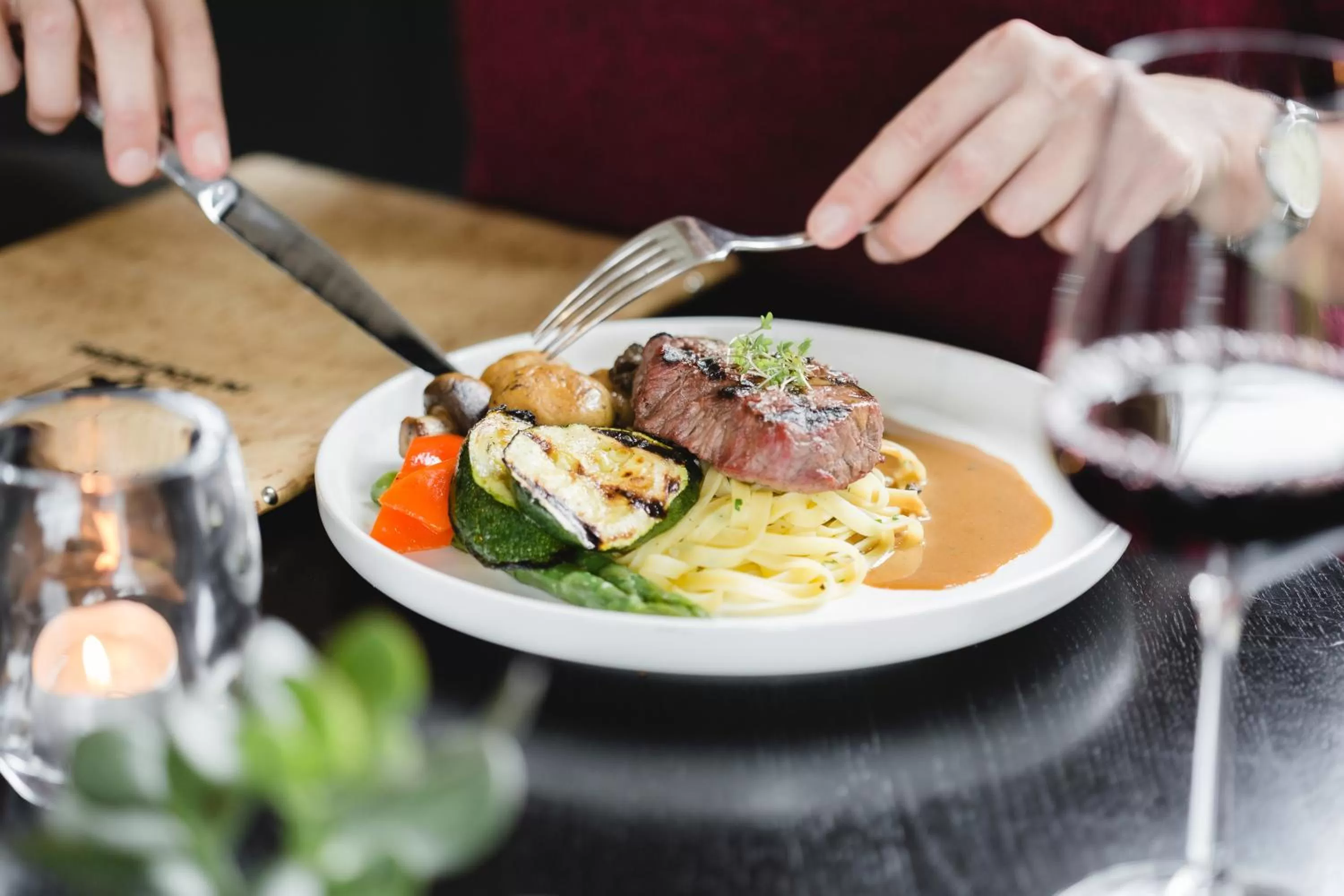 Restaurant/places to eat in Hotel Restaurant De Wolfsberg