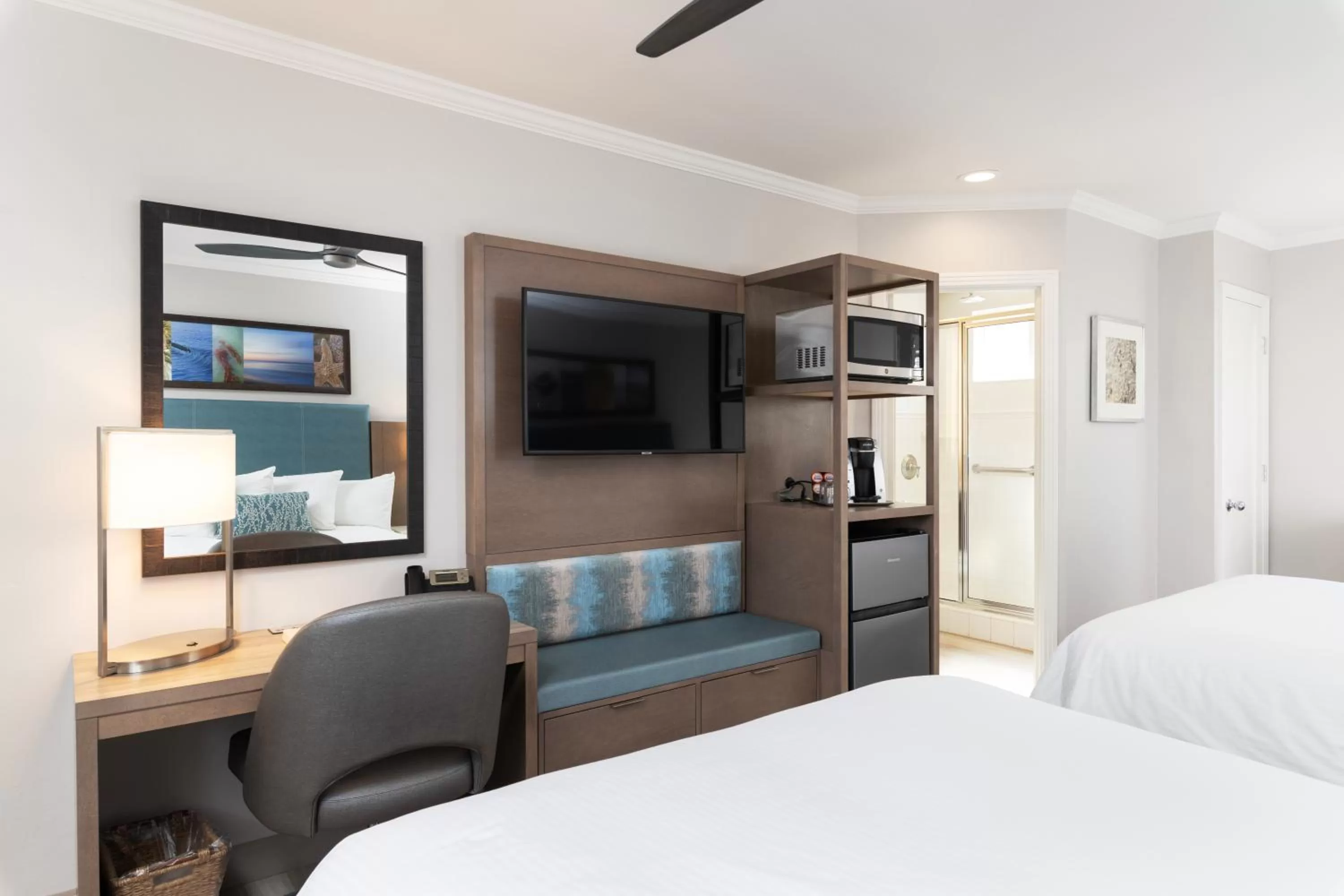 Bed in Marina Beach Motel