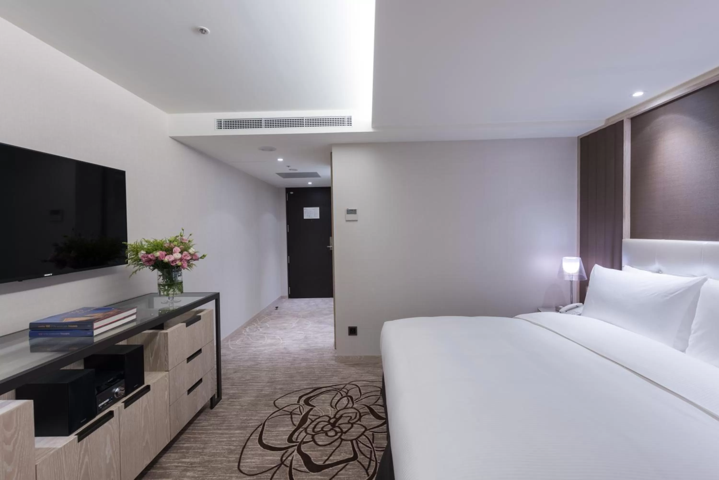 Photo of the whole room, Bed in K Hotel Taipei Chang-An