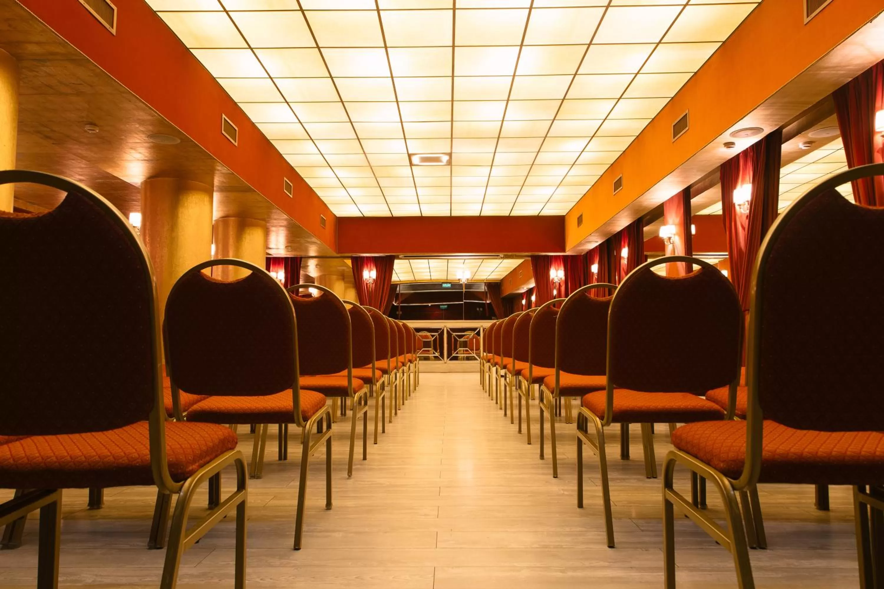 Banquet/Function facilities in Huentala Hotel