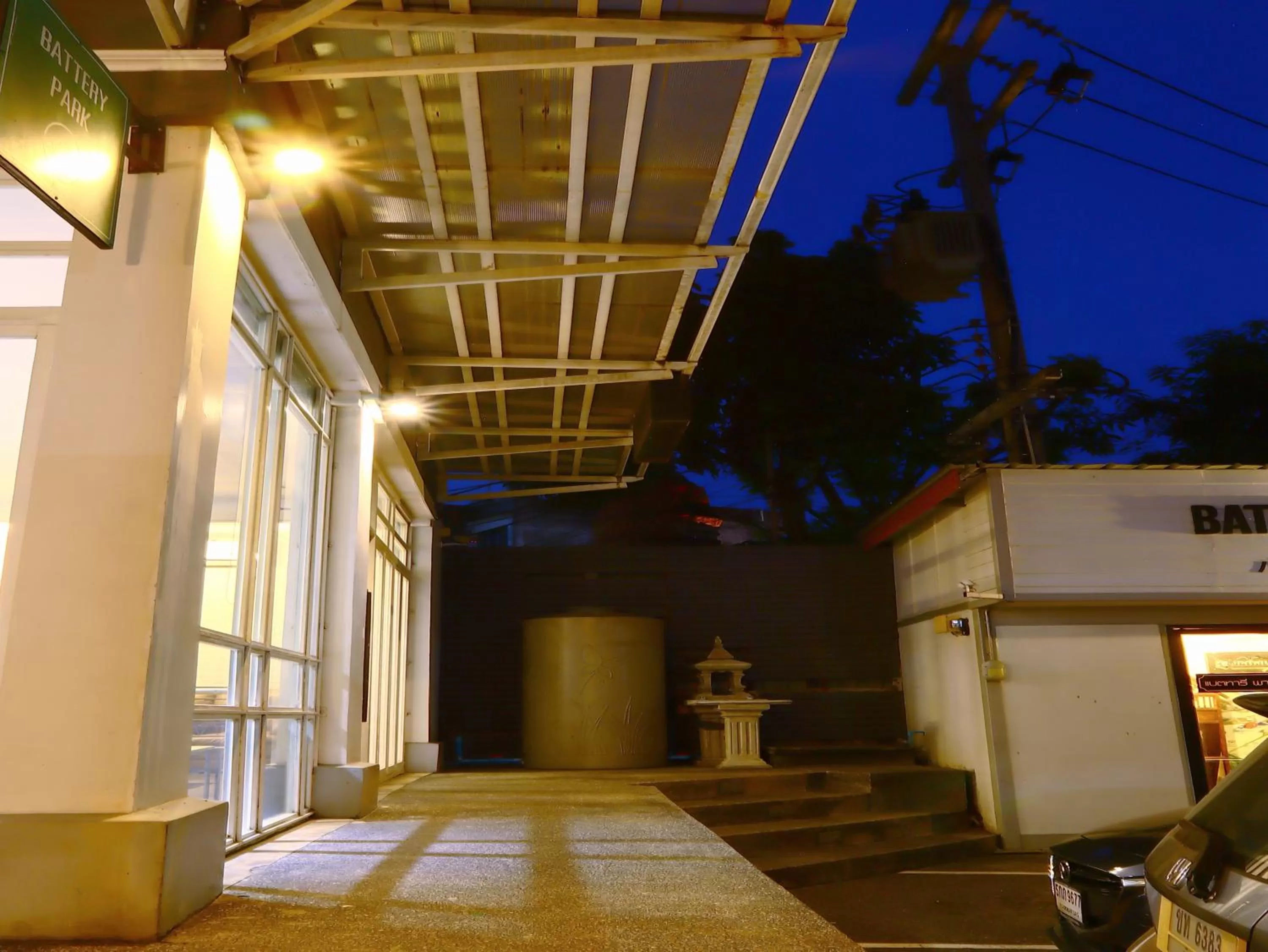 Facade/entrance in The Battery Park Midtown Boutique