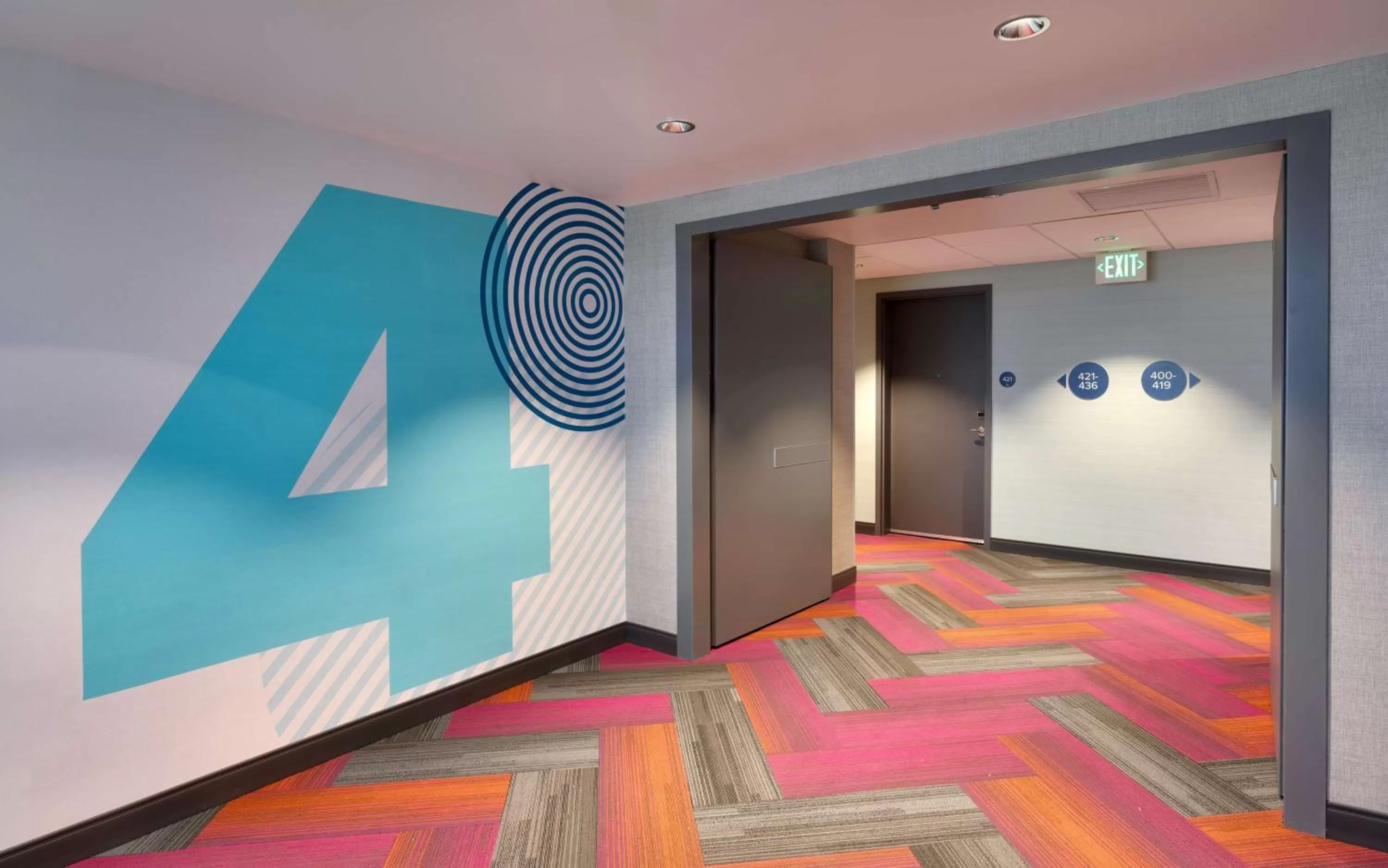 Lobby or reception in Tru By Hilton Clearfield Hill Air Force Base, Ut