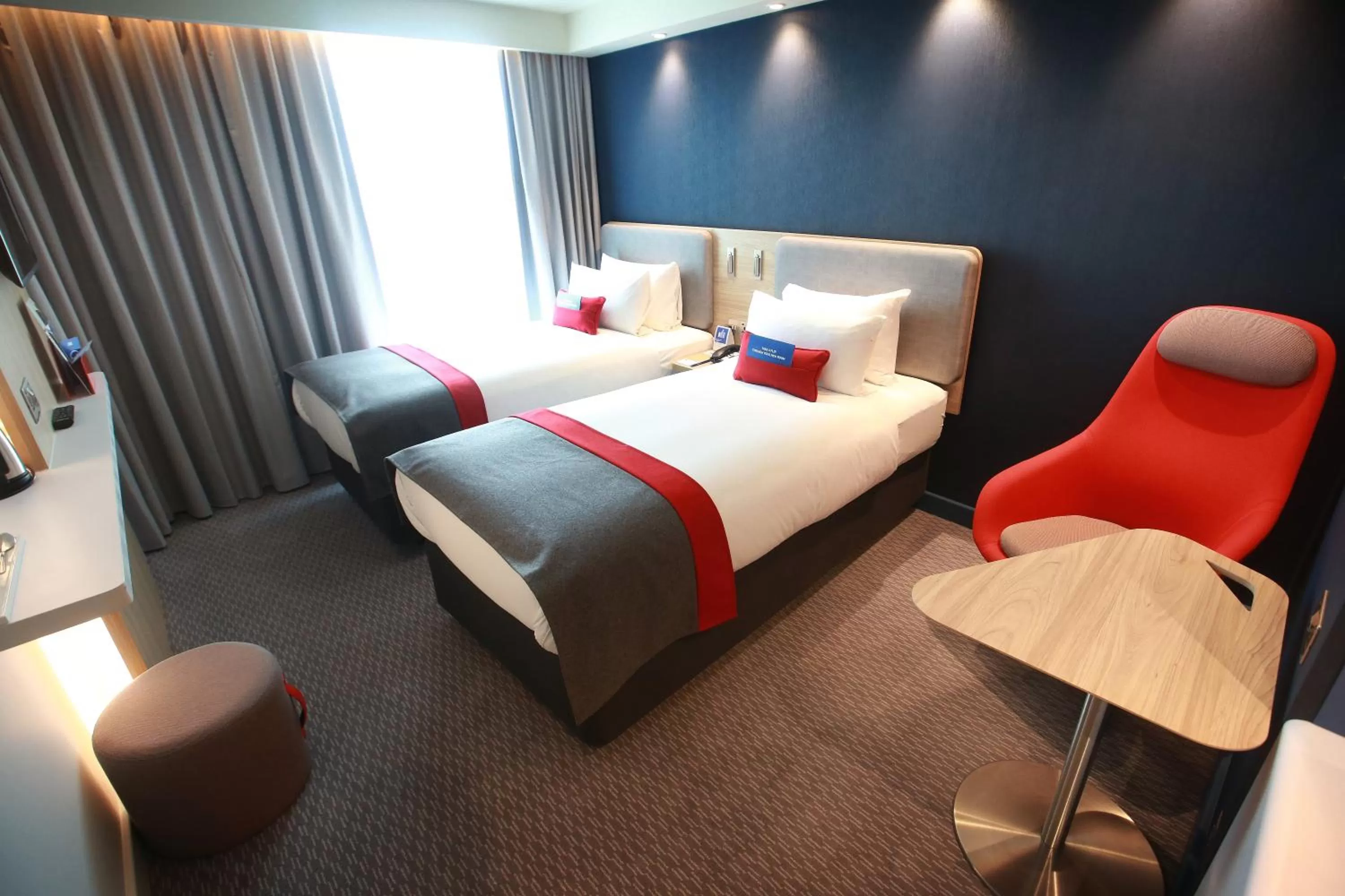 Photo of the whole room, Bed in Holiday Inn Express - Manchester - TRAFFORDCITY by IHG