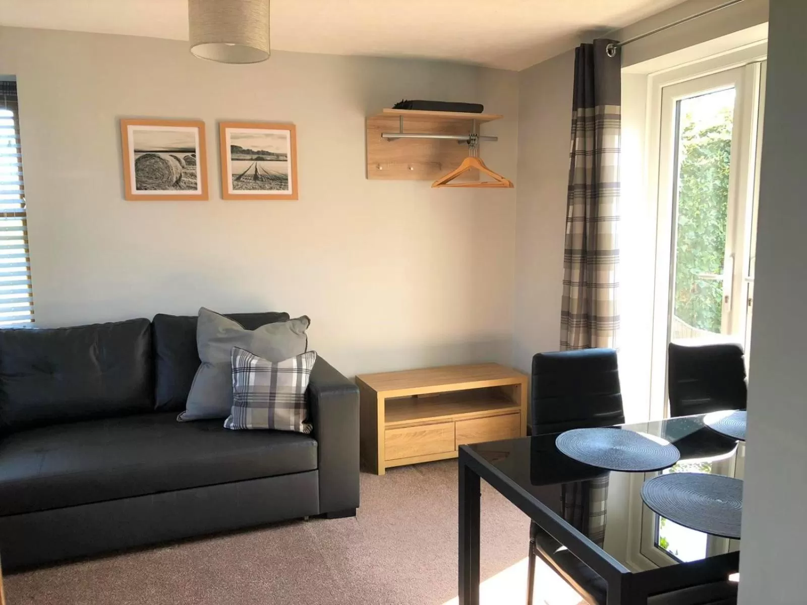 Living room in The Horseshoe & Castle