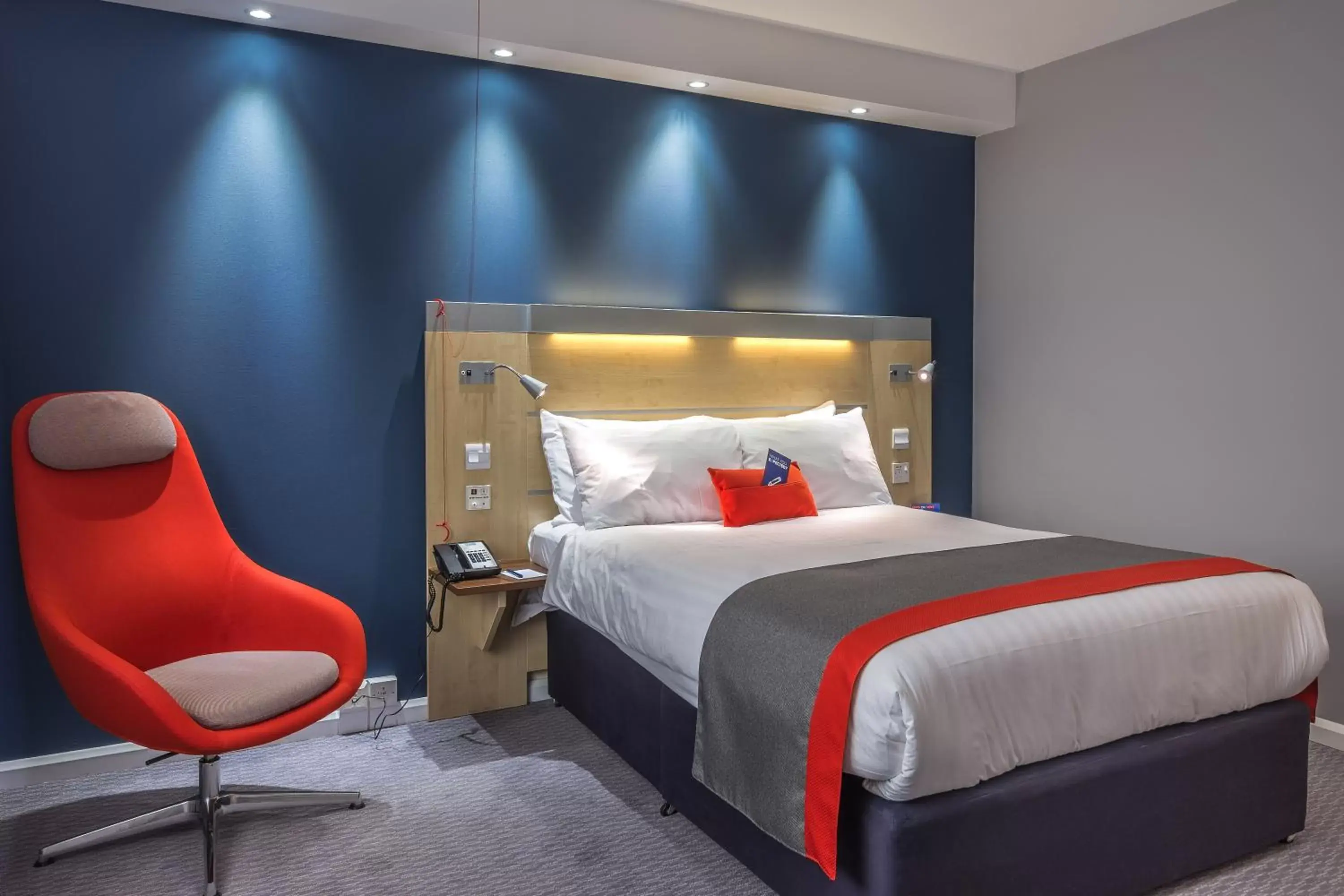 Standard Double Room with Free Hot Breakfast - Accessible in Holiday Inn Express Kettering by IHG Standard Double Room with Free Hot Breakfast - Accessible in Holiday Inn Express Kettering by IHG