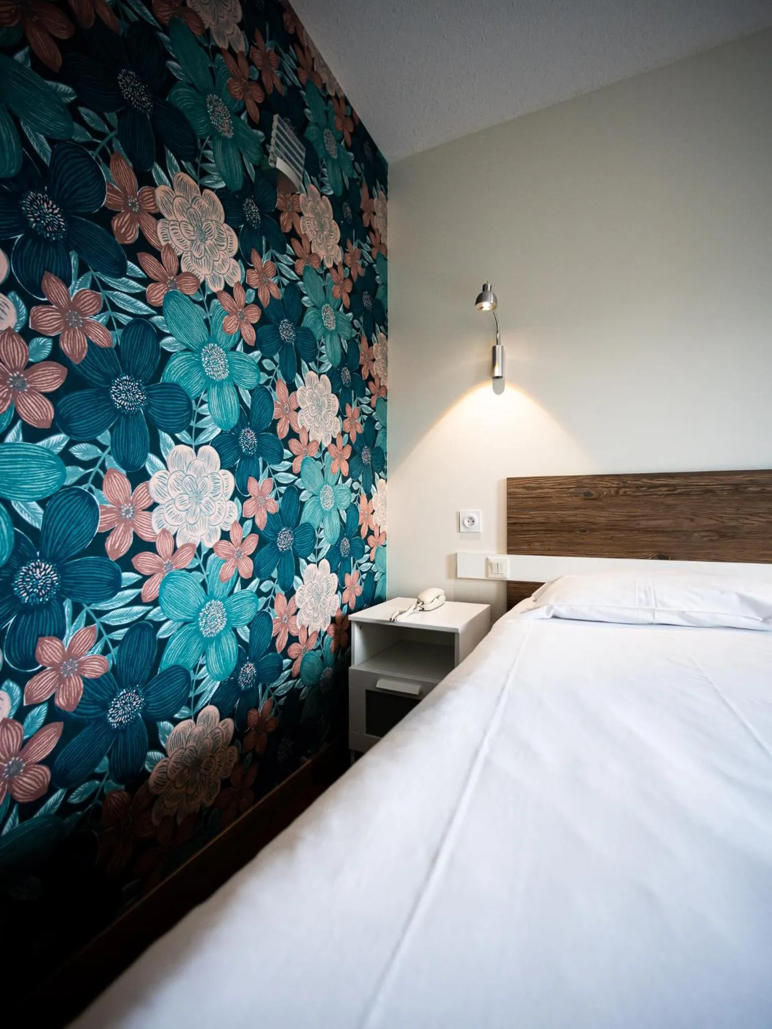 Bedroom, Bed in Hotel Grand Cap Rooftop Pool