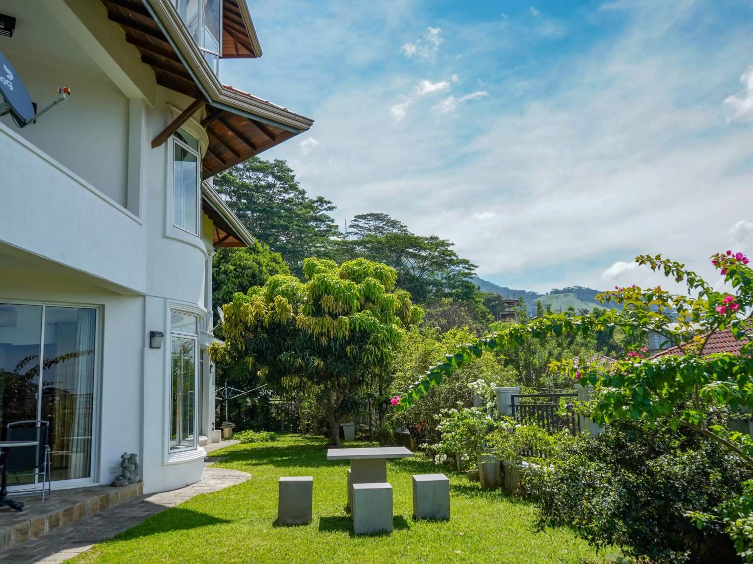 Property Building in The Heaven's Villa Kandy