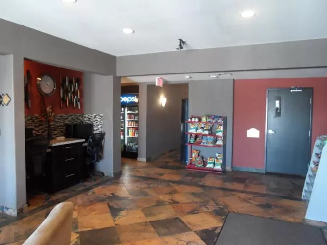 Lobby or reception in Western Star Inn & Suites Esterhazy