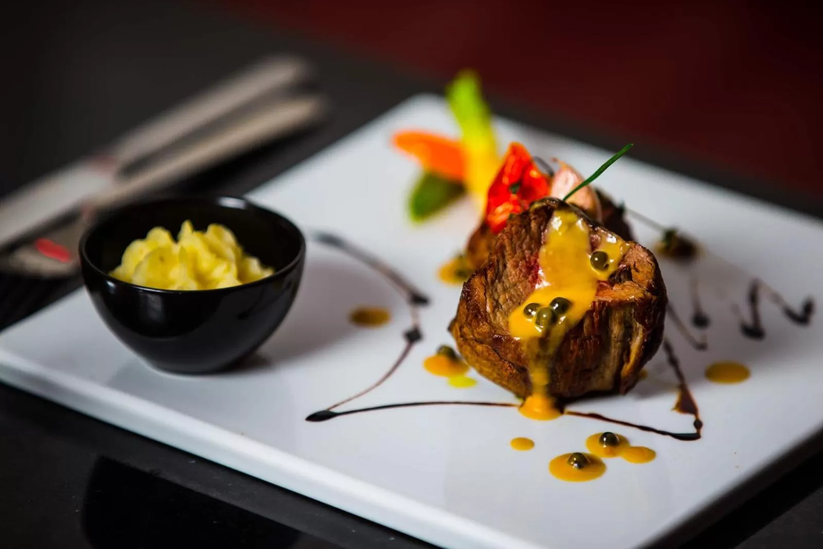 Food and drinks in El Andalous Lounge & Spa Hotel