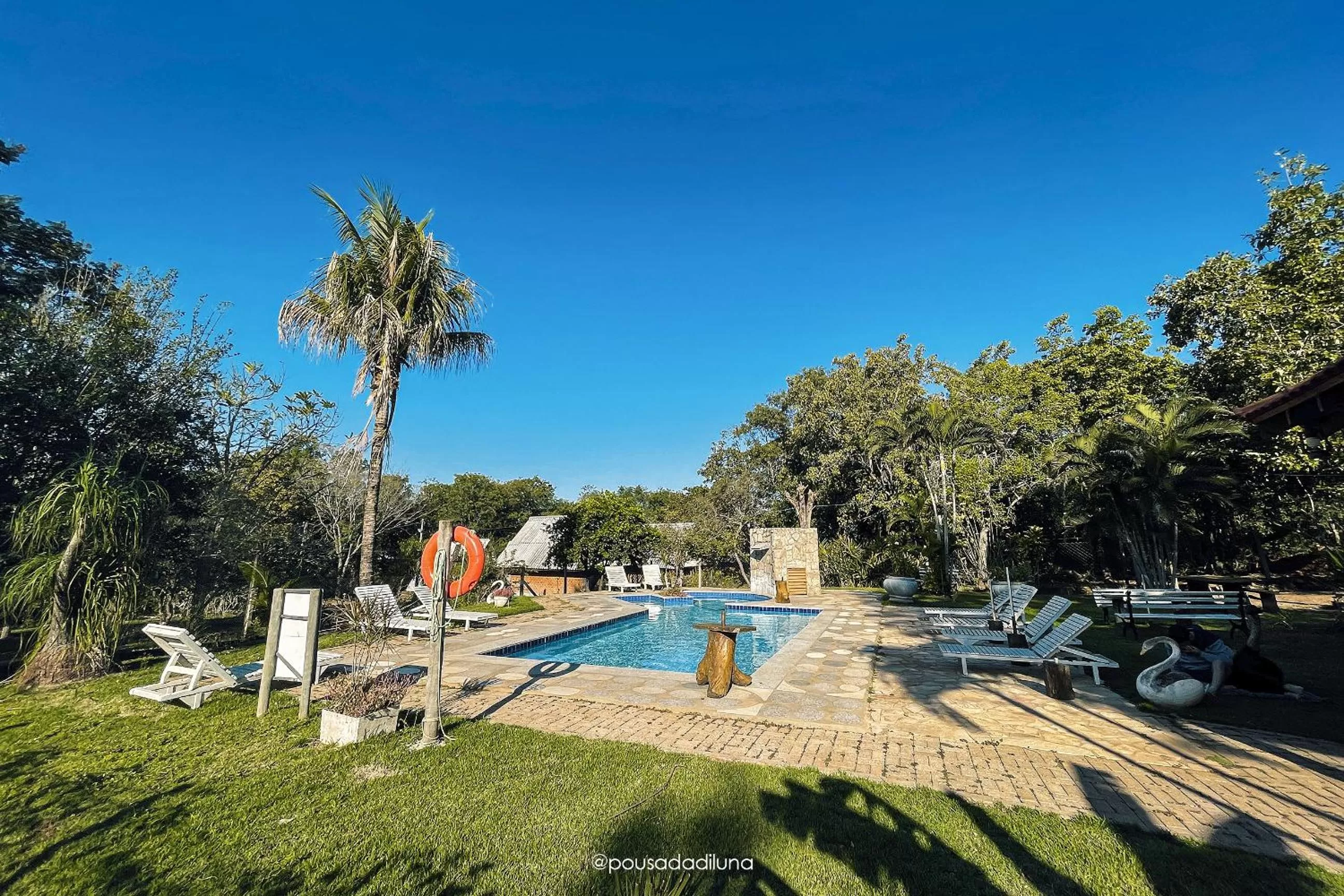 Swimming Pool in Pousada Di Luna