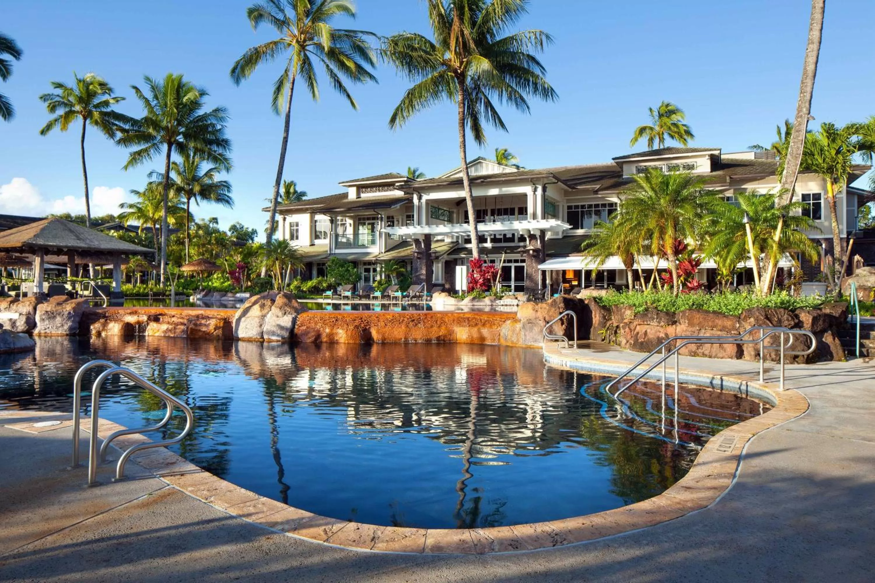 Swimming pool in The Westin Princeville Ocean Resort Villas