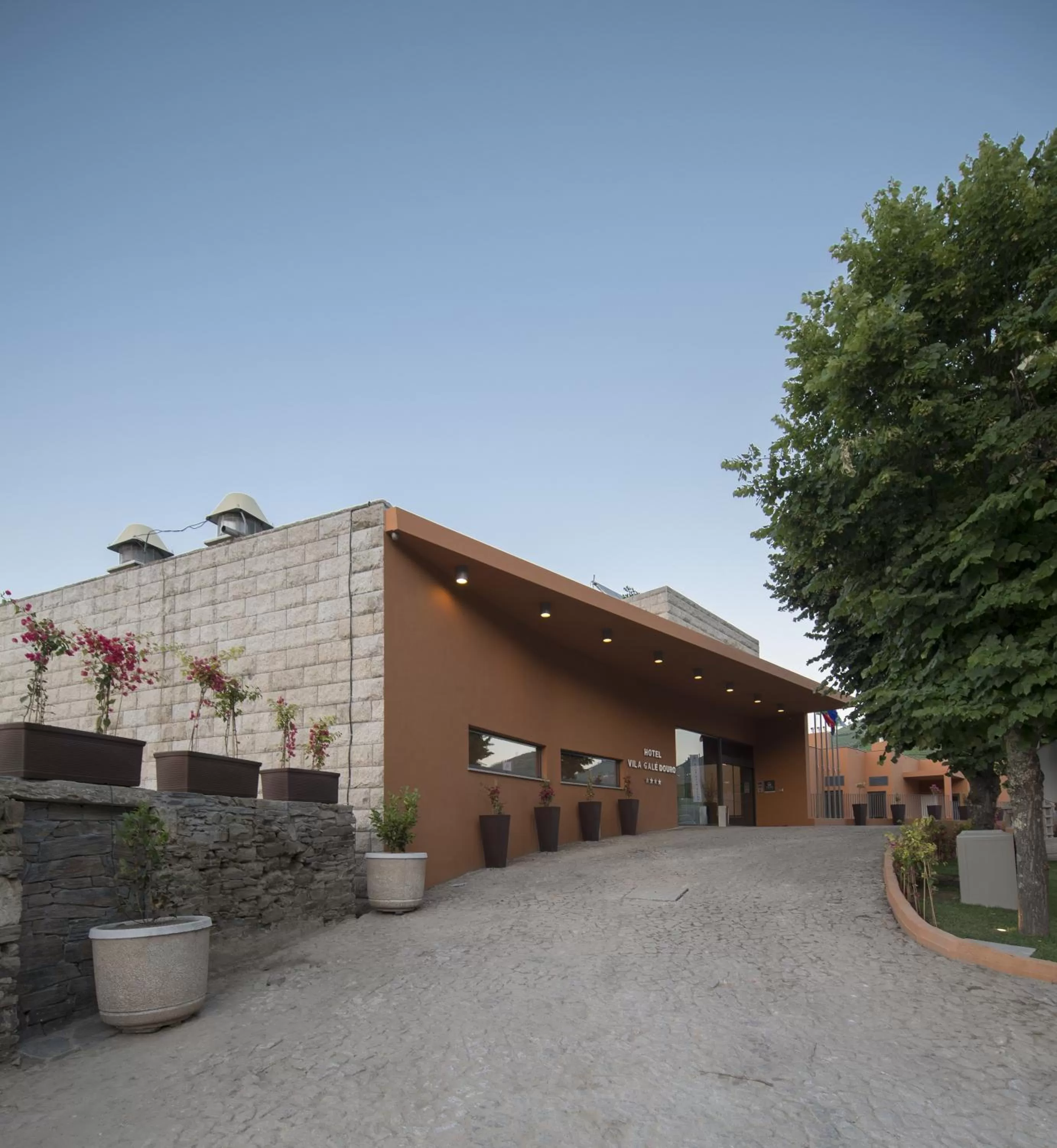 Facade/entrance in Vila Gale Collection Douro