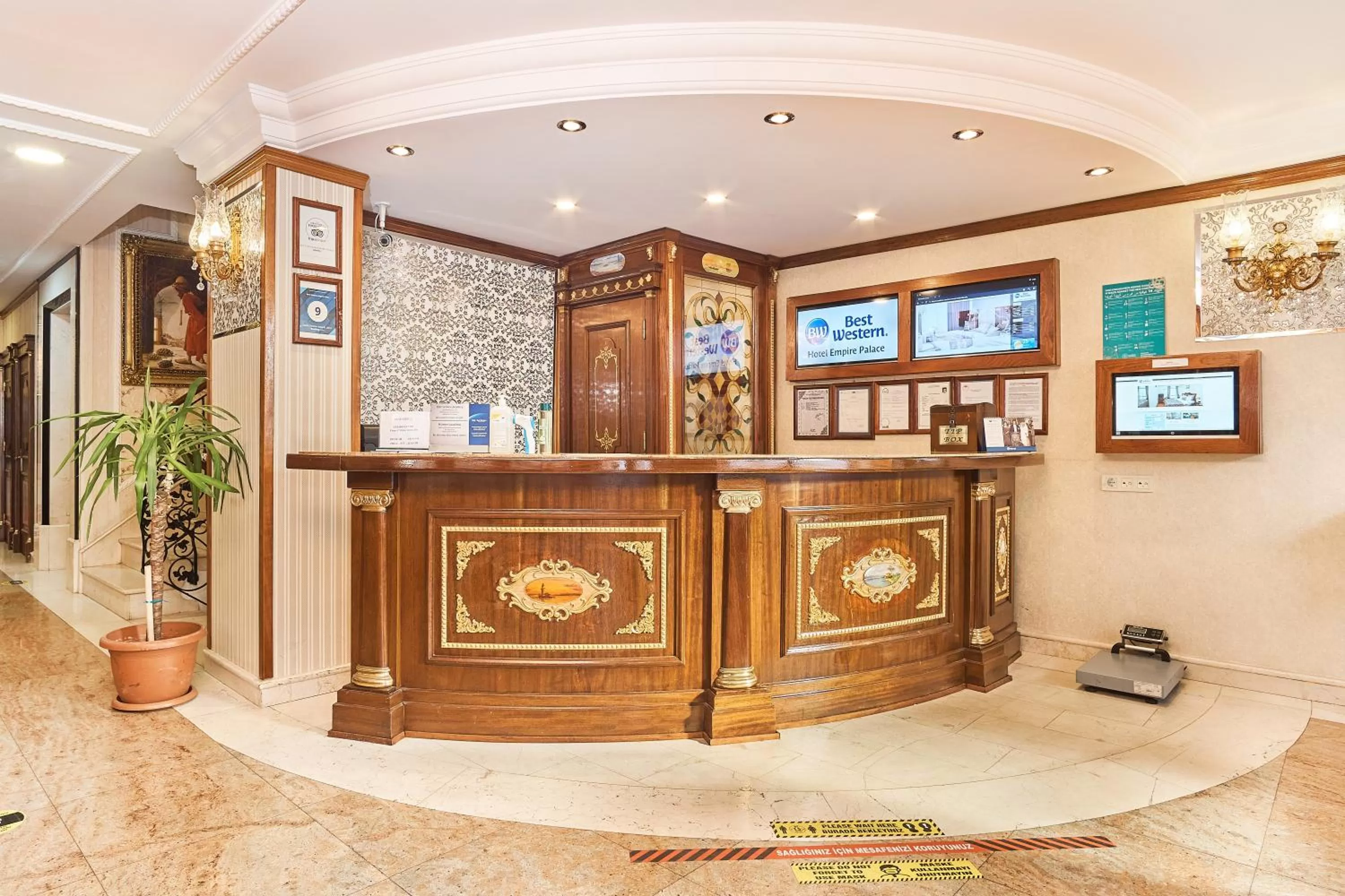 Lobby or reception in Best Western Empire Palace Hotel & Spa