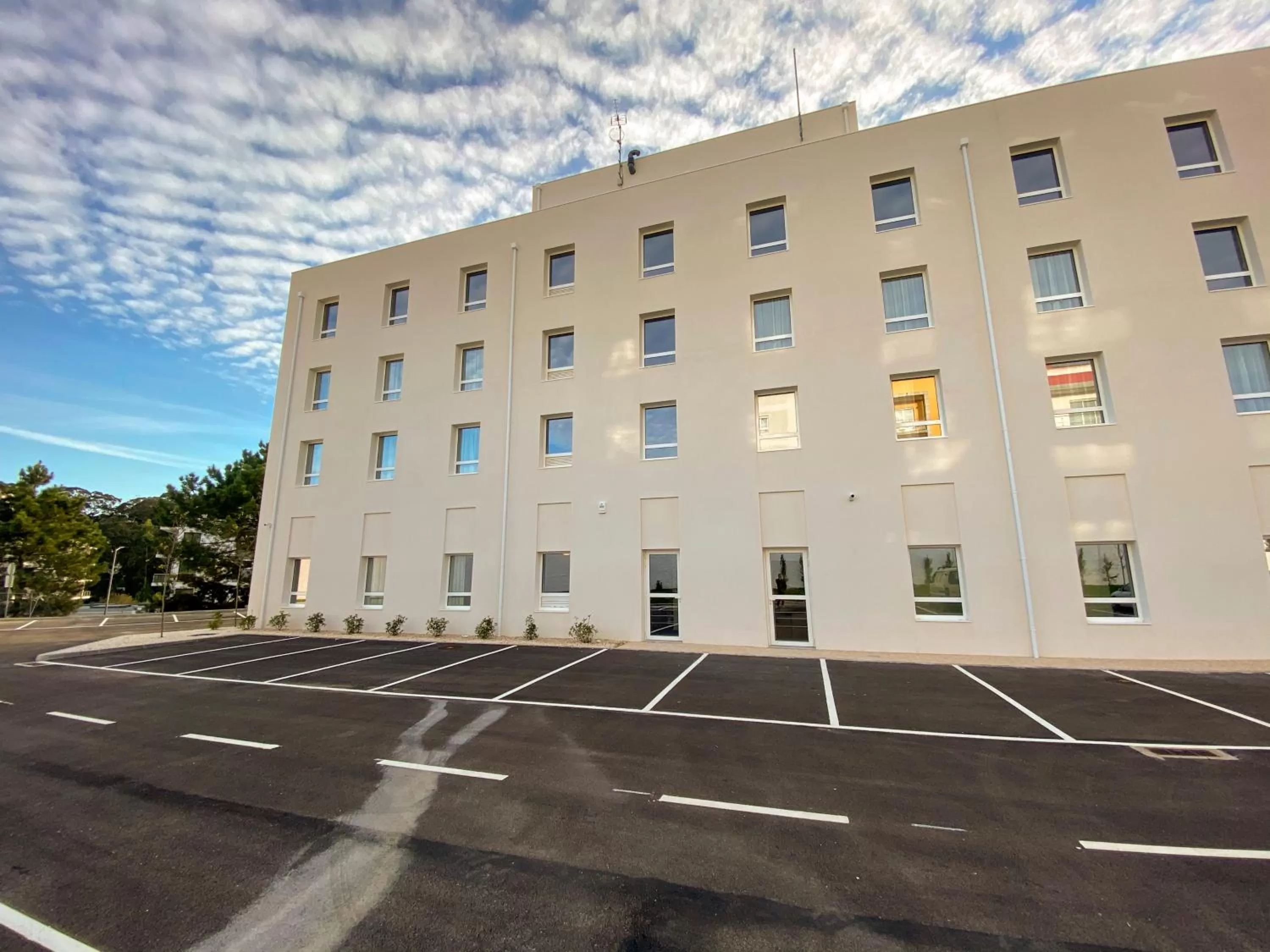 Property building in Campanile Caldas da Rainha