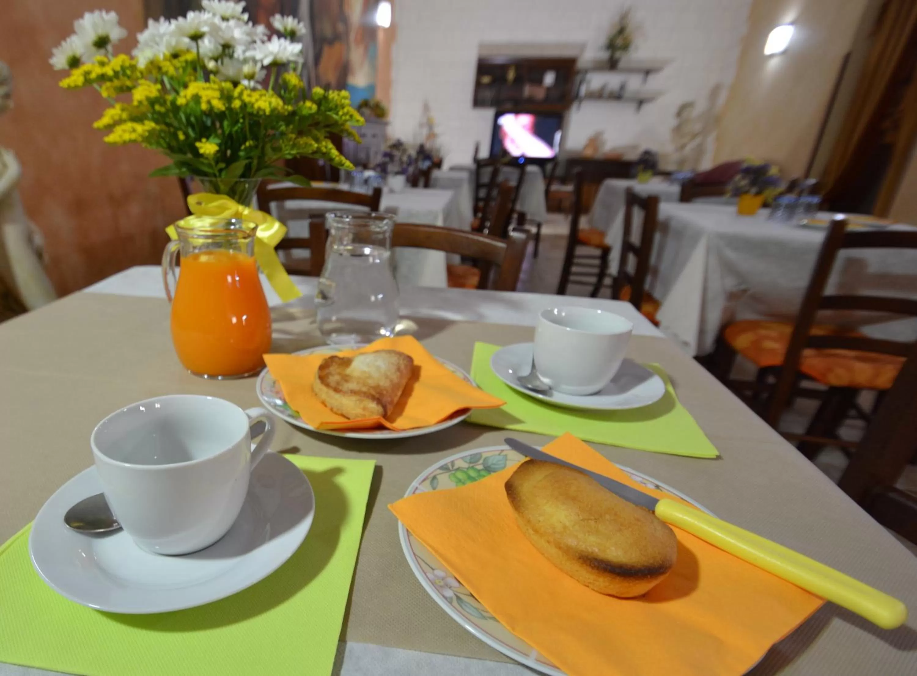 Italian breakfast in Olimpo B&B