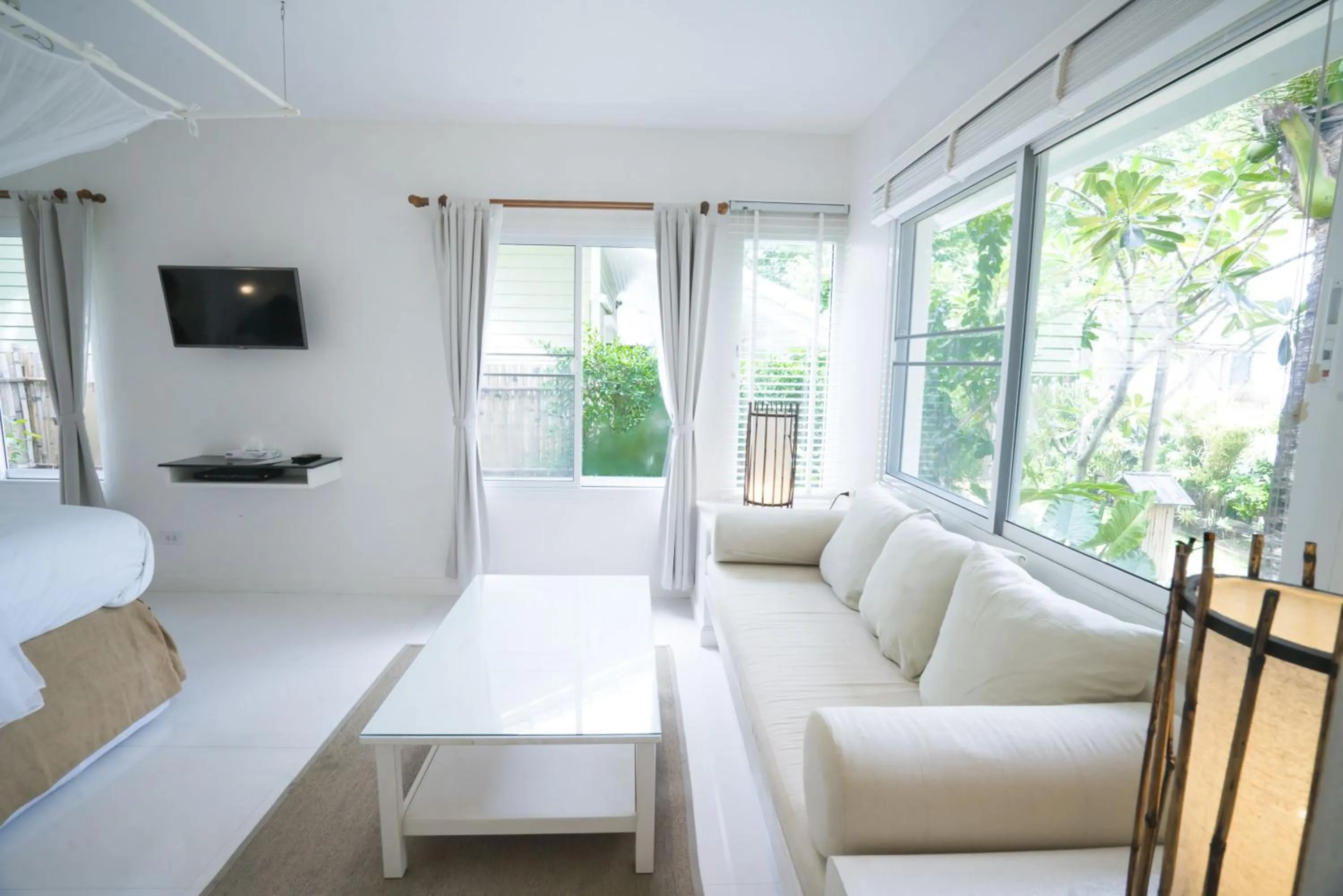 Seating area in King's Garden Resort - SHA Plus