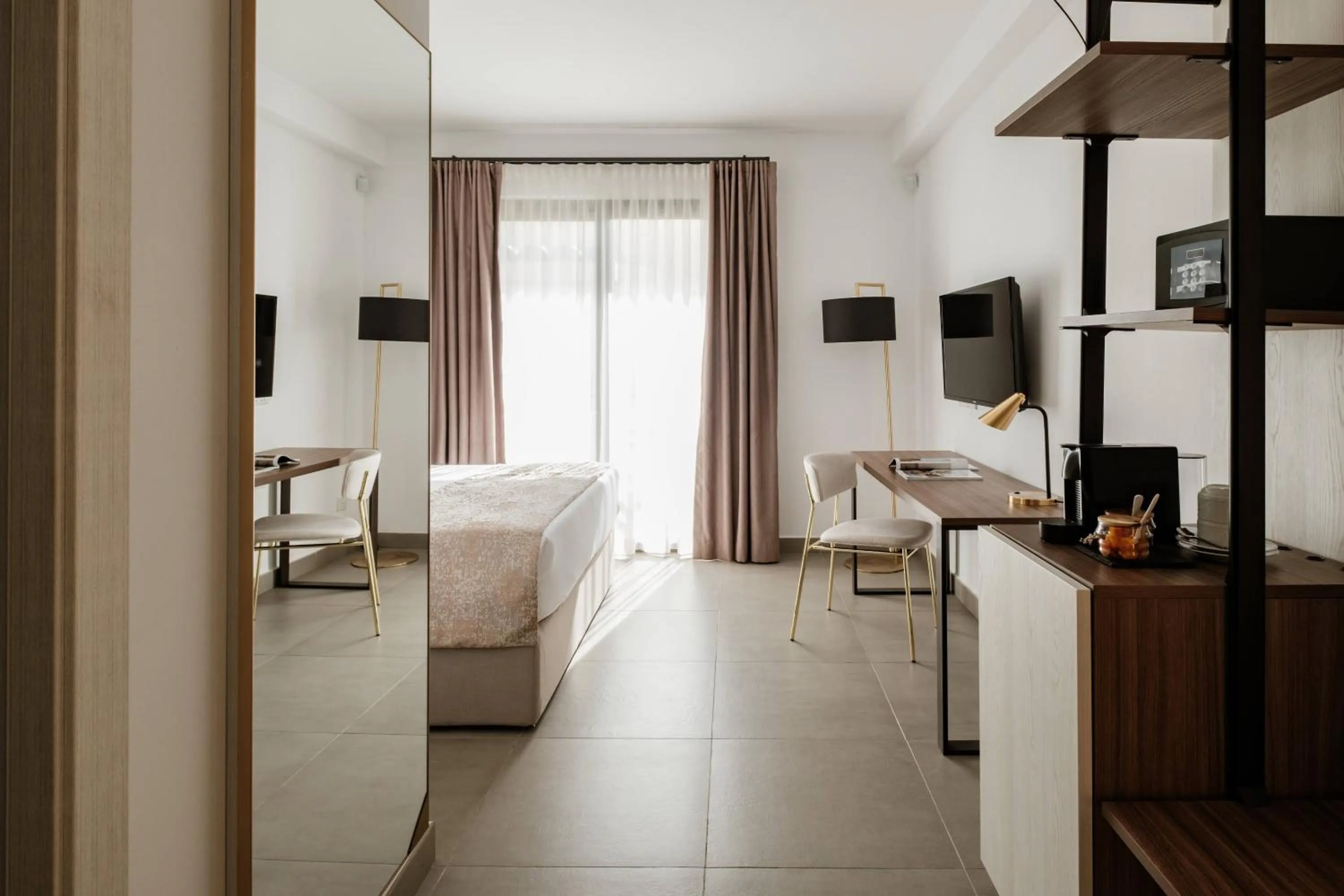 Bed in 1926 Le Soleil Hotel & Spa