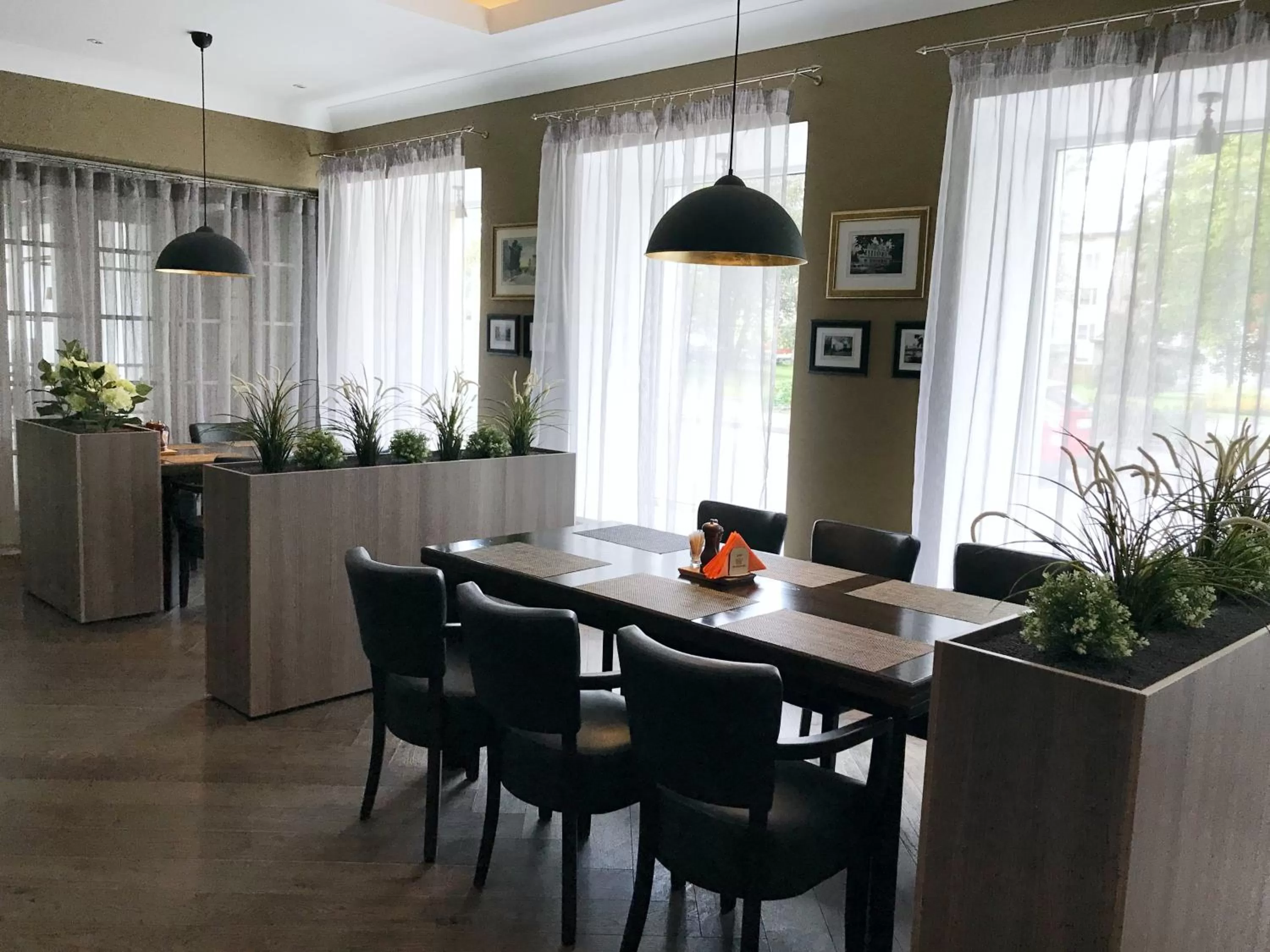 Restaurant/places to eat, Dining Area in Villa Wesenbergh