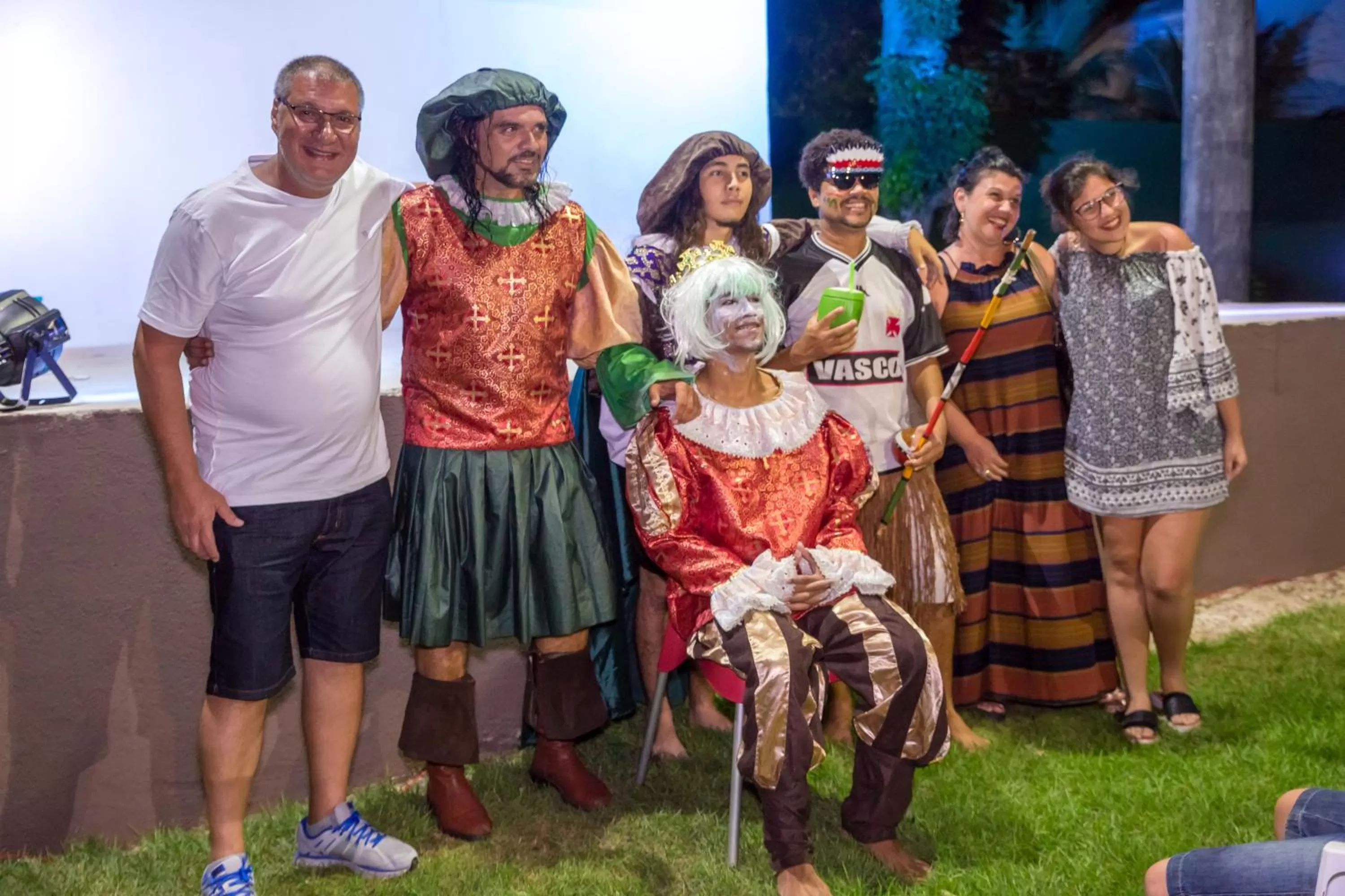 People in Floral Inn Family