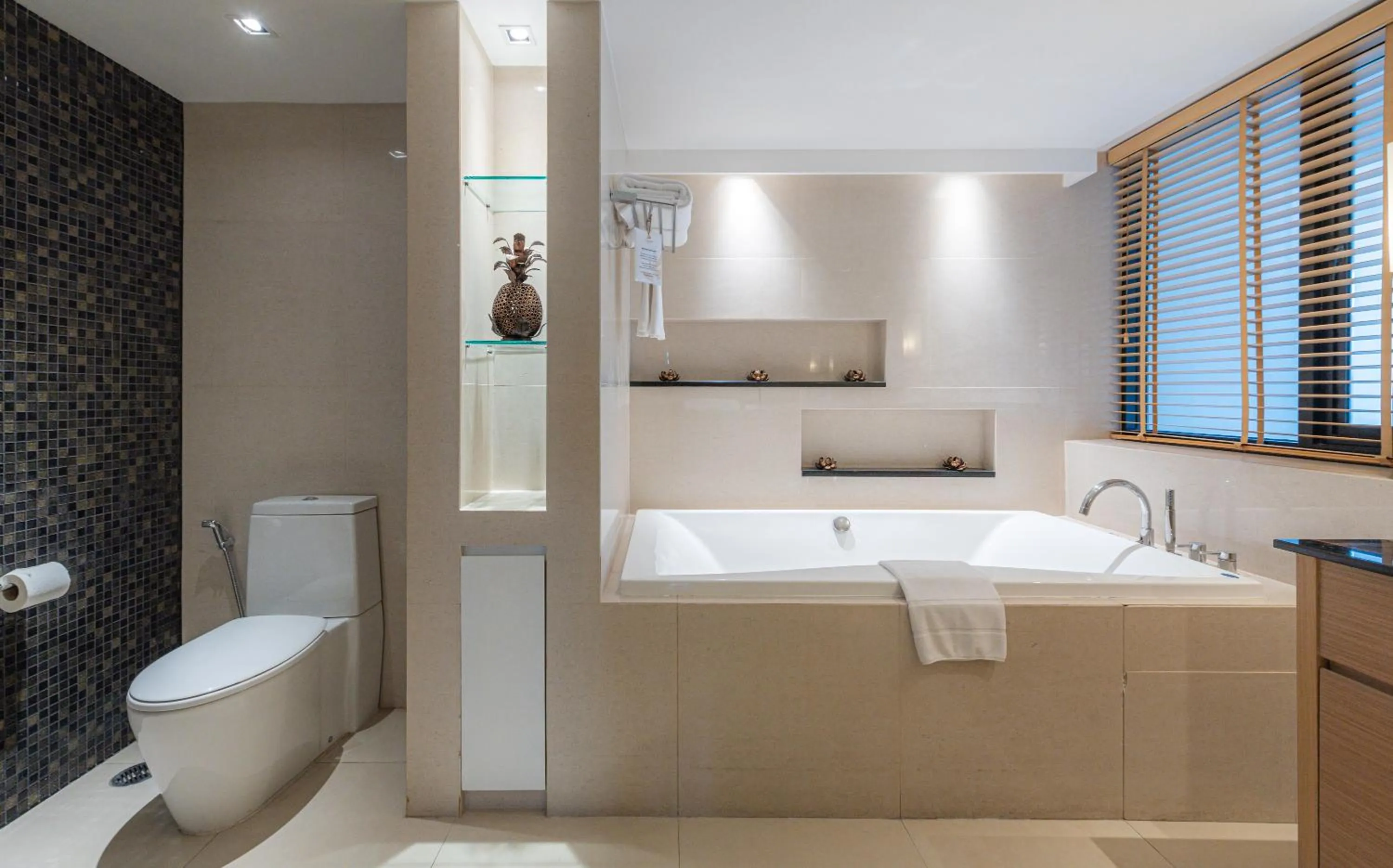 Bathroom in Summit Windmill Golf Suite Hotel at Suvarnabhumi