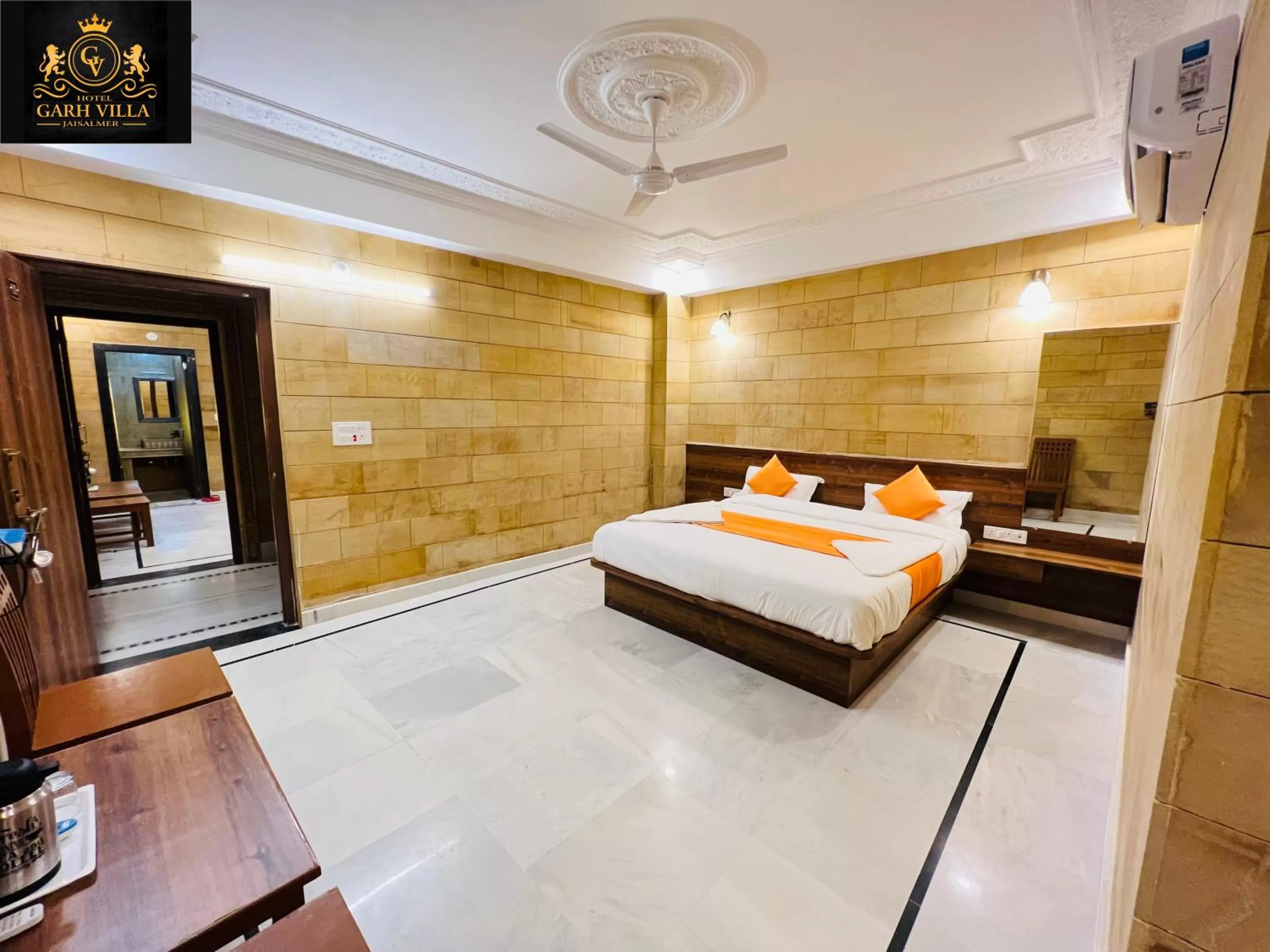 Property building in Hotel Garh Vila